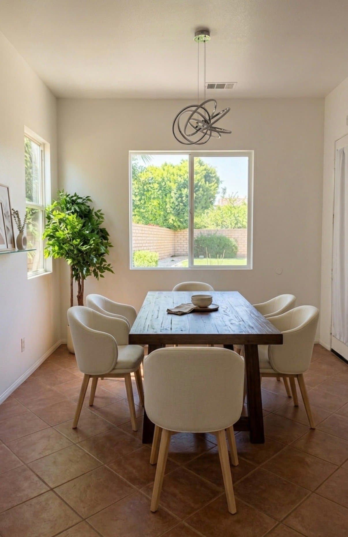 Indio House: 82686 Castleton Dr