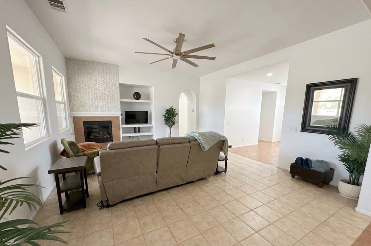 Indio House: 82686 Castleton Dr