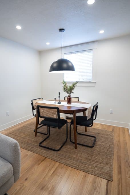 SALT LAKE CITY Condo: 1979 S 1200 E