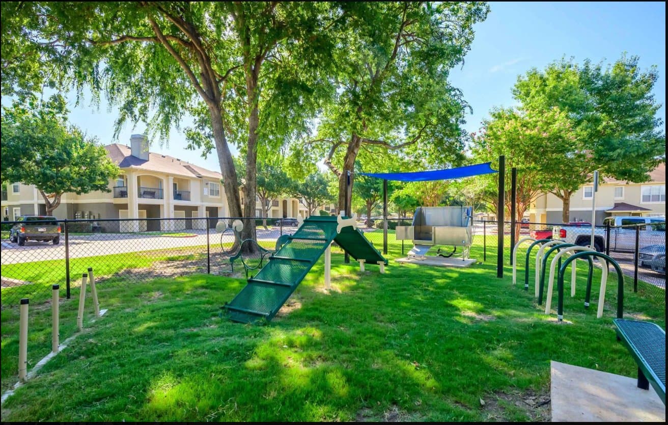 Plano Apartment: 2300 Kathryn Ln
