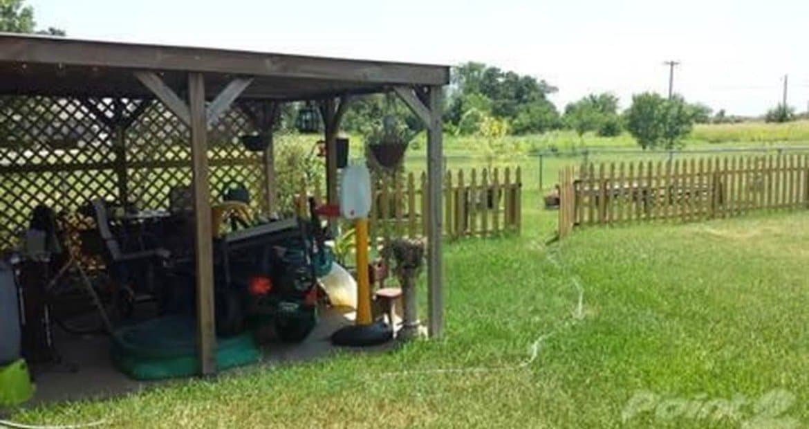 GRANBURY House: 3905 Country Meadows Circle