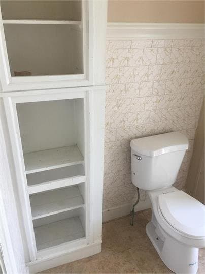 Webster Apartment: 3 Negus Street #2L