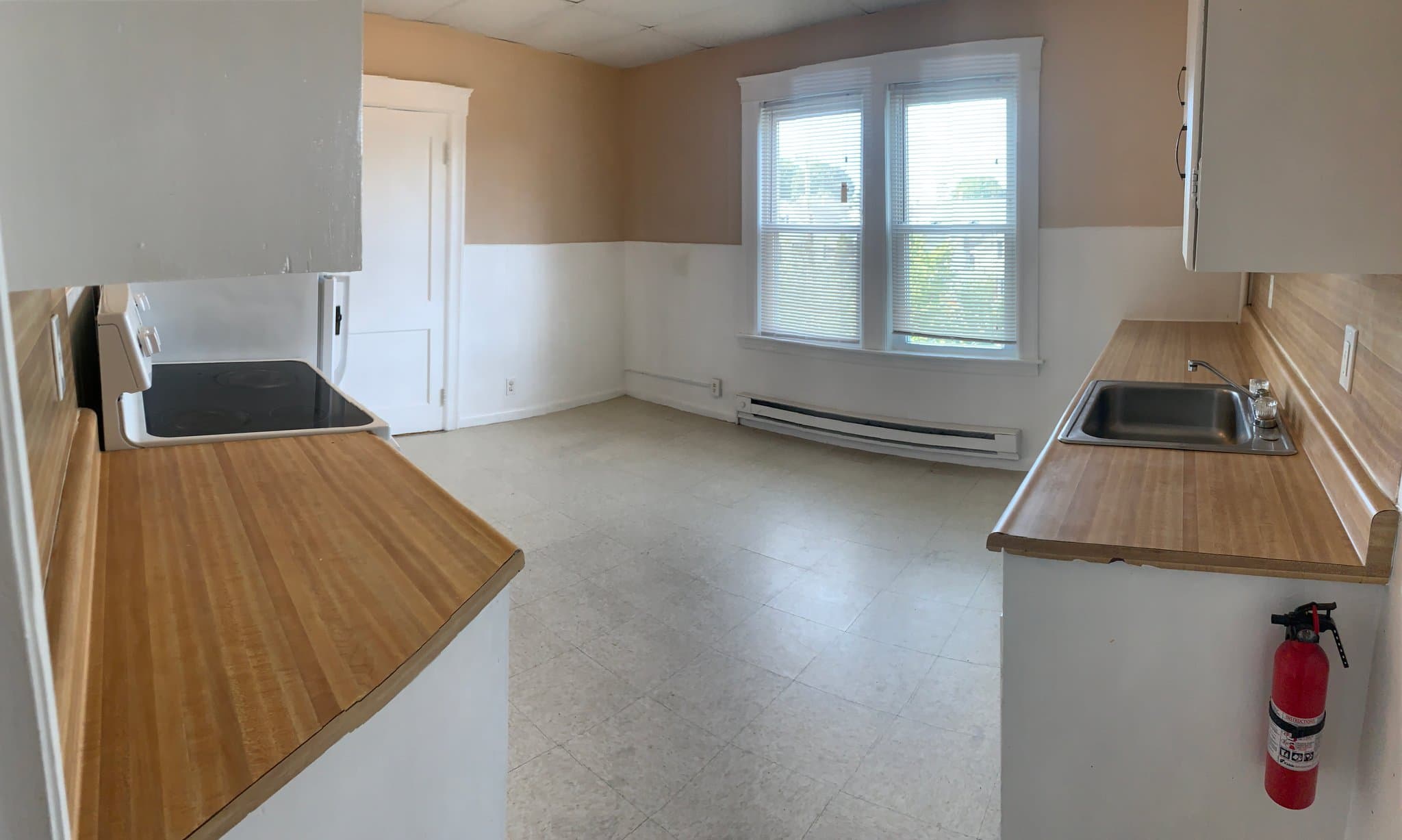 Webster Apartment: 3 Negus Street #2L