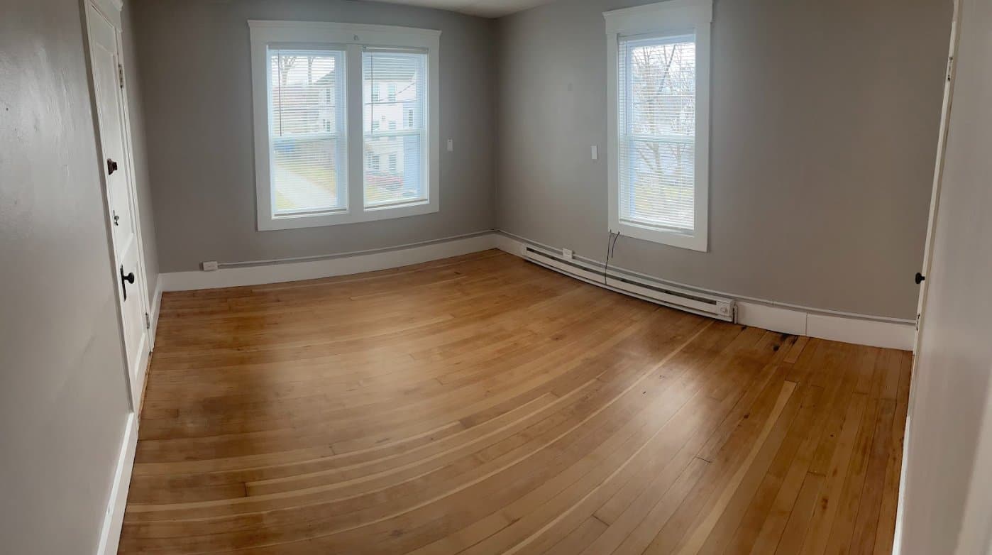 Webster Apartment: 3 Negus Street #2L