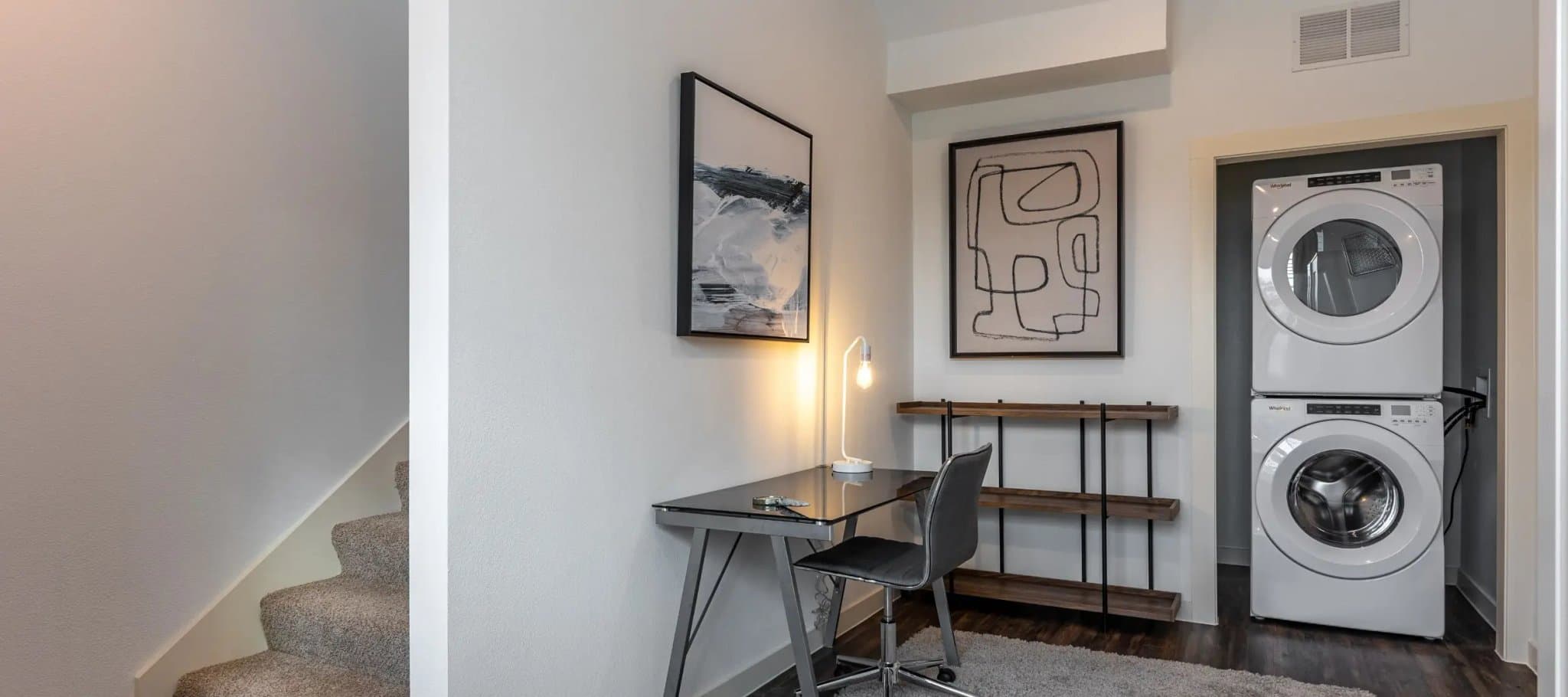 Dallas Townhome: 1000 Fort Worth Ave