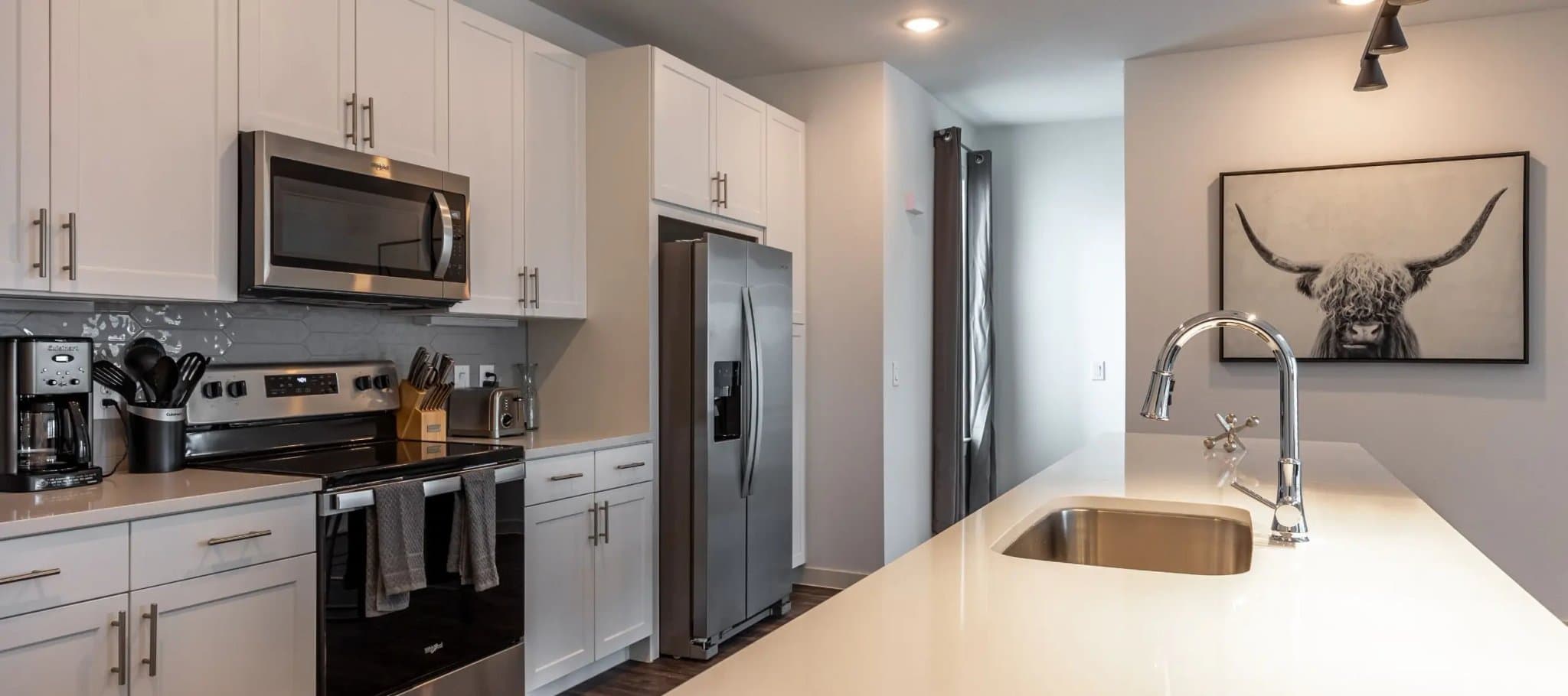 Dallas Townhome: 1000 Fort Worth Ave