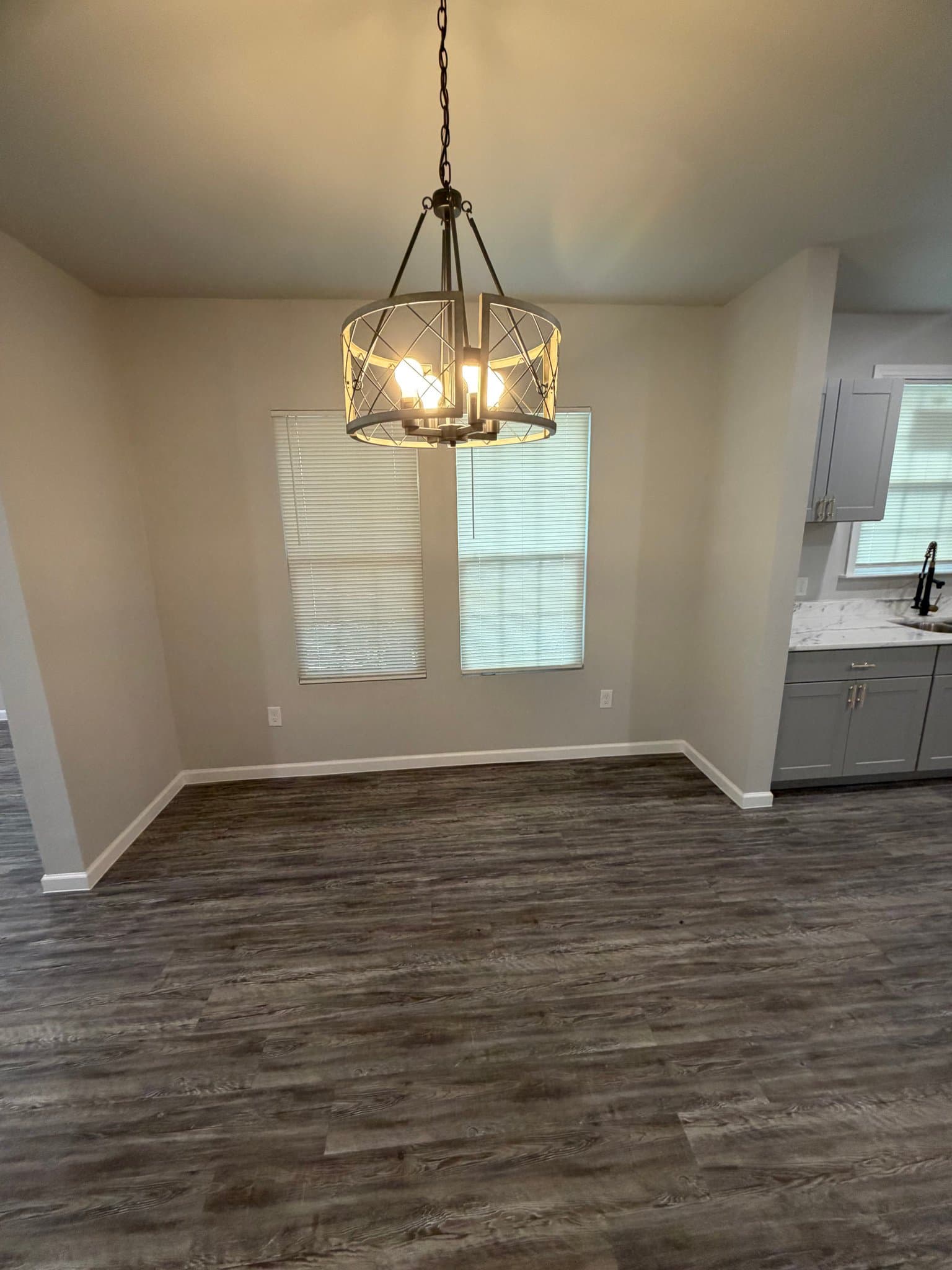 San Antonio House: 1623 W Ashby Pl