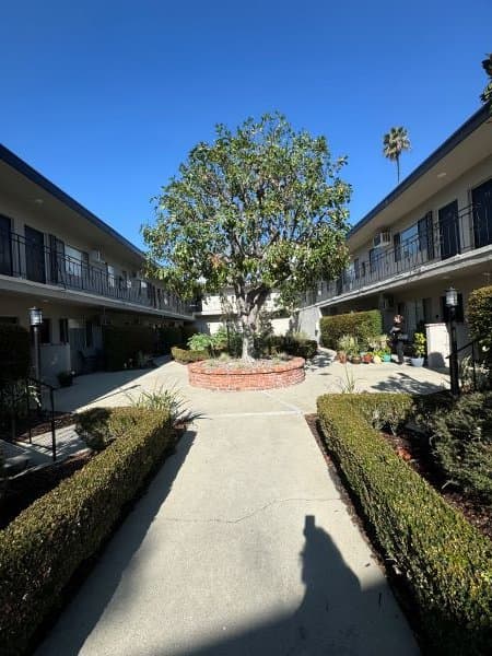Pasadena Apartment: 999 E. Locust St.