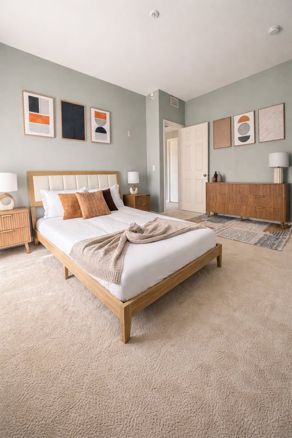 San Diego Condo: 5875 Friars Rd.
