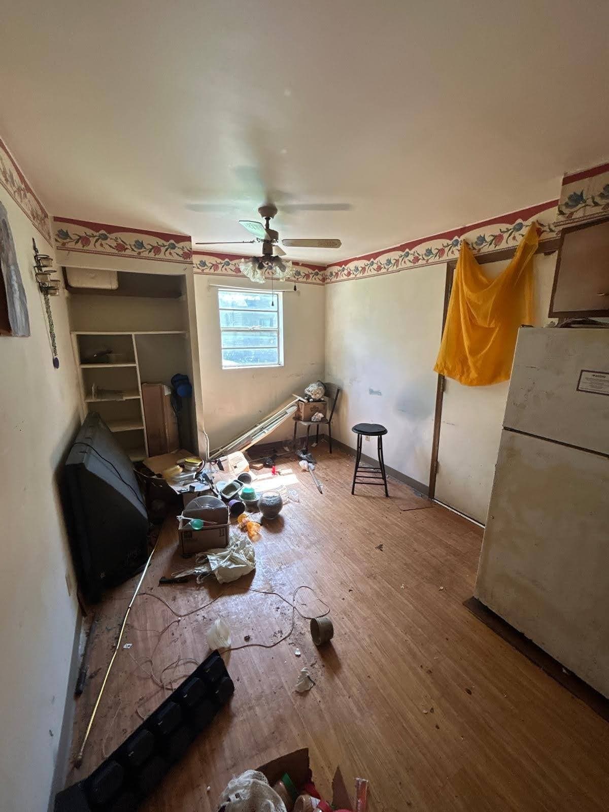 East St. Louis House: 59 Jarvis Pl