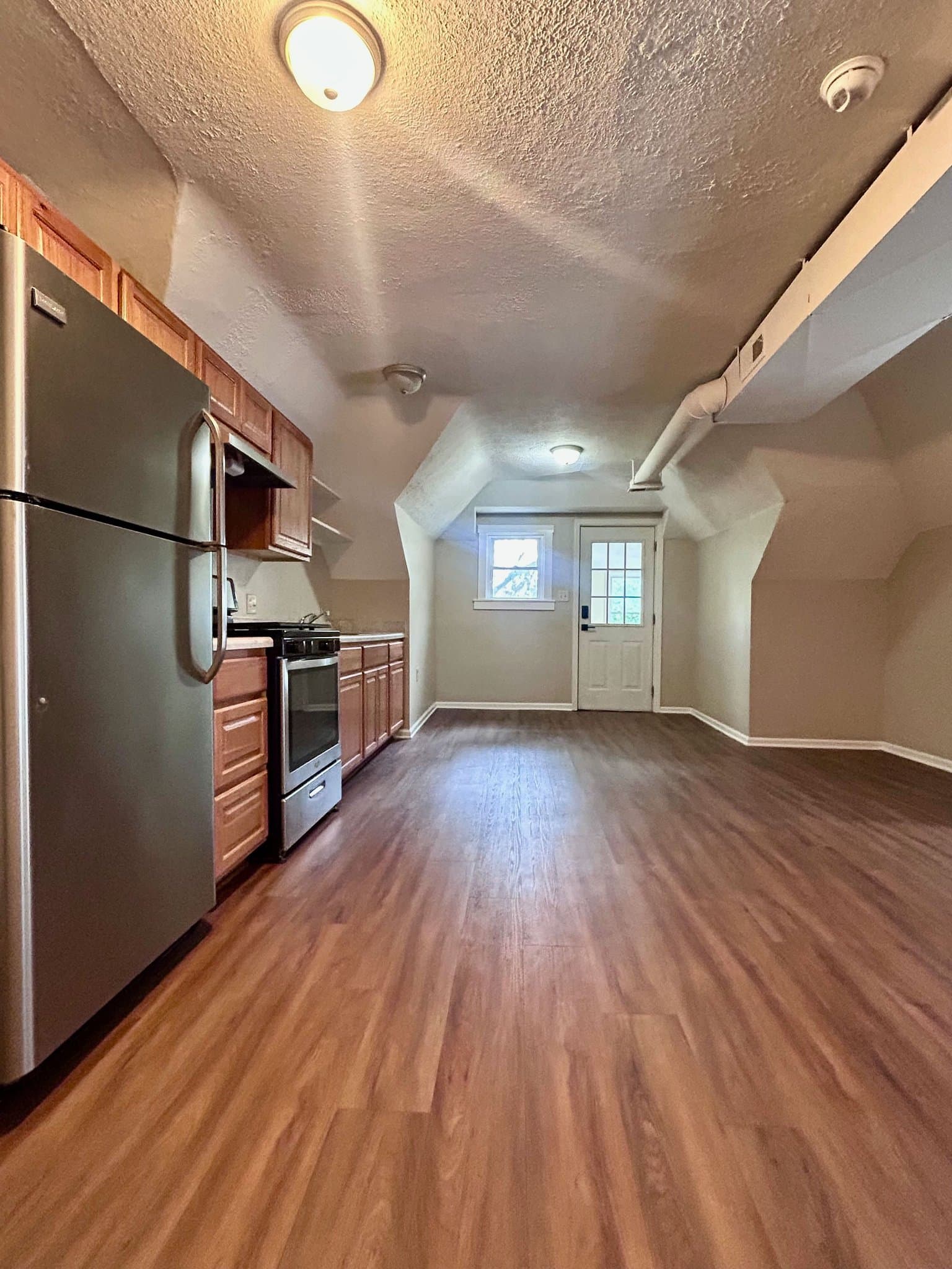 Akron Apartment: 199 Beck