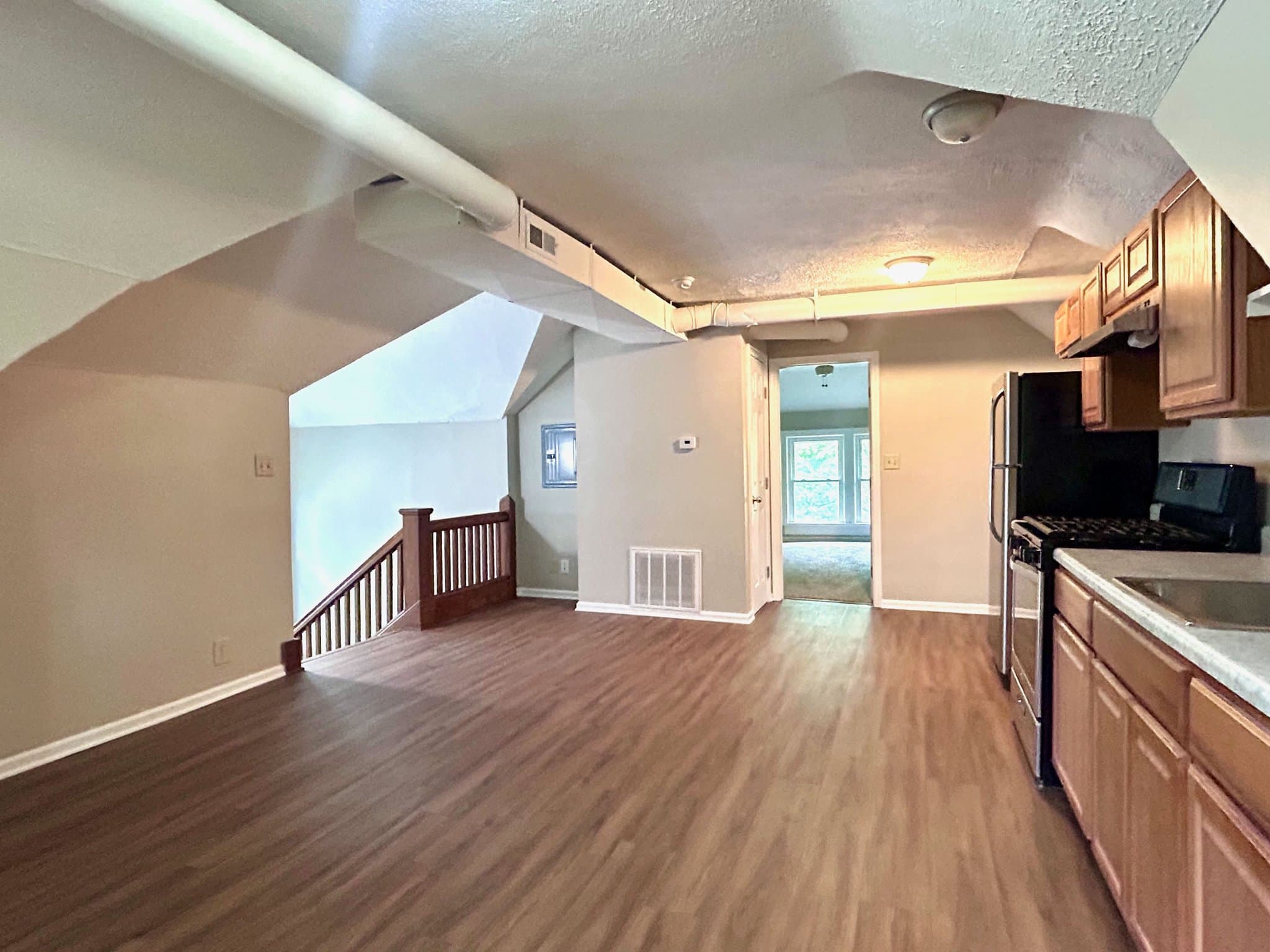 Akron Apartment: 199 Beck