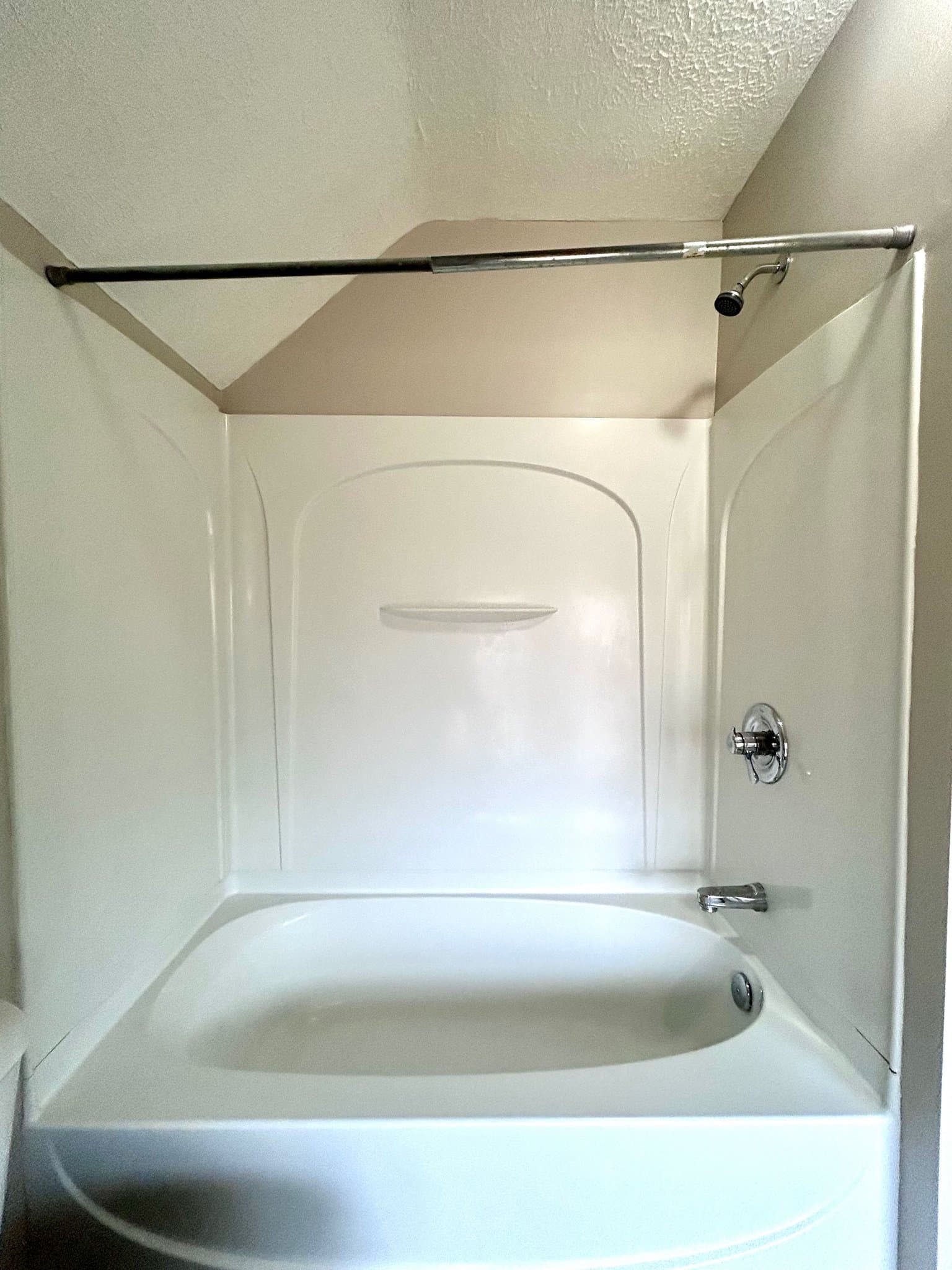 Akron Apartment: 199 Beck