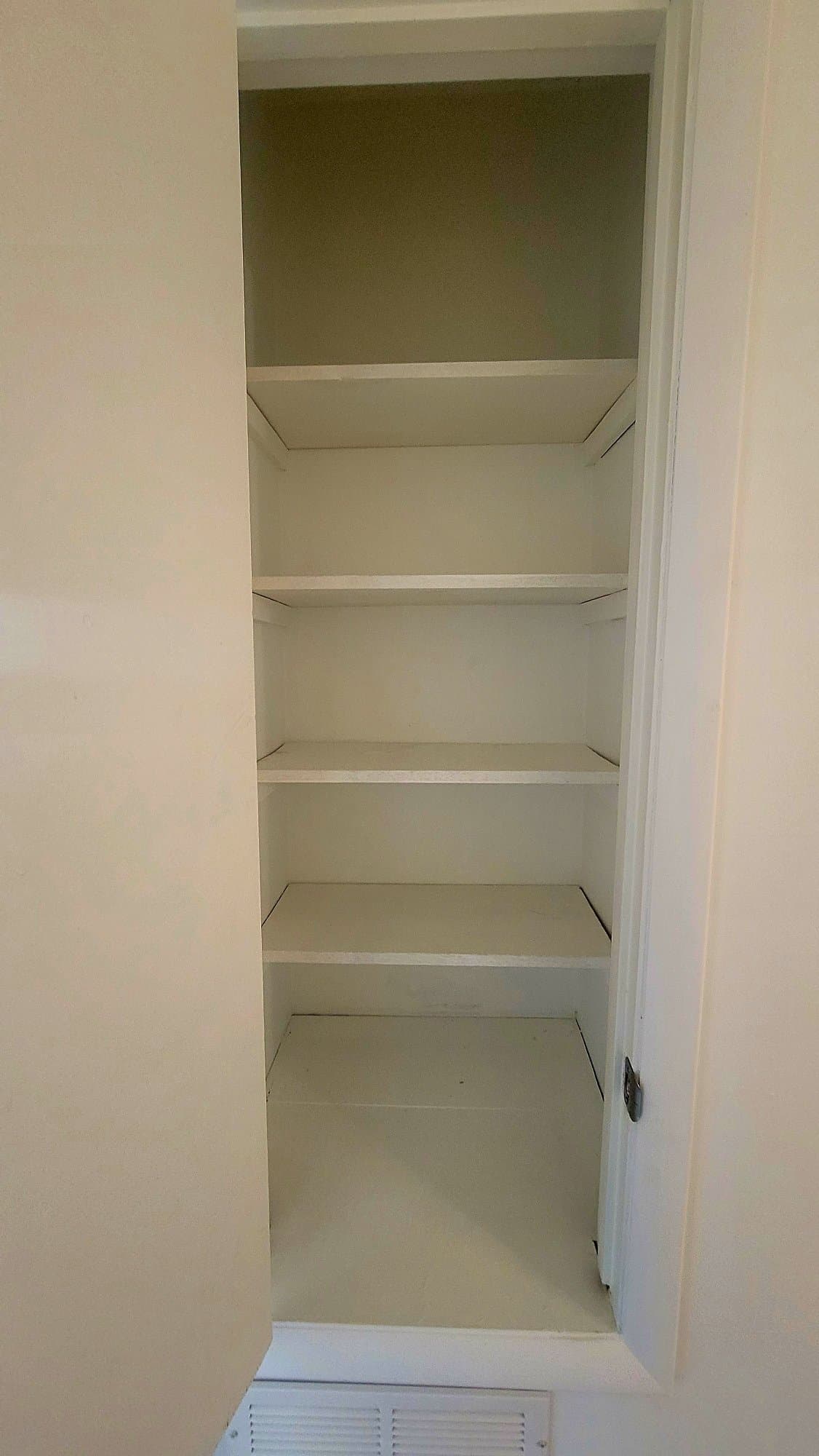 Petersburg Townhome: 1516 W Clara St