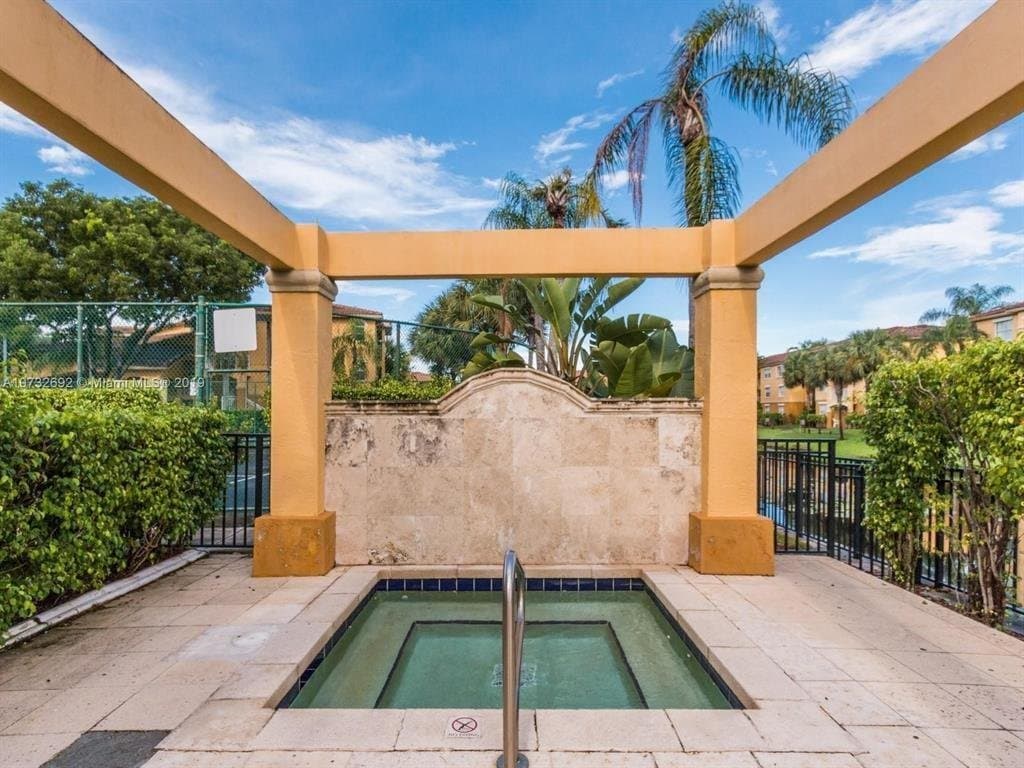 Pembroke Pines Condo: 9615 NW 1st Ct