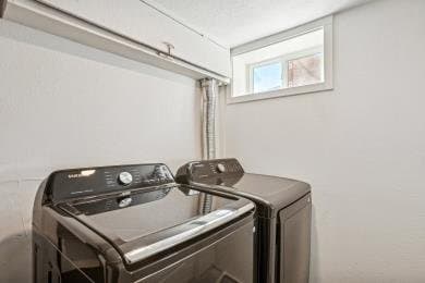 Denver House: 2295 S Sherman St