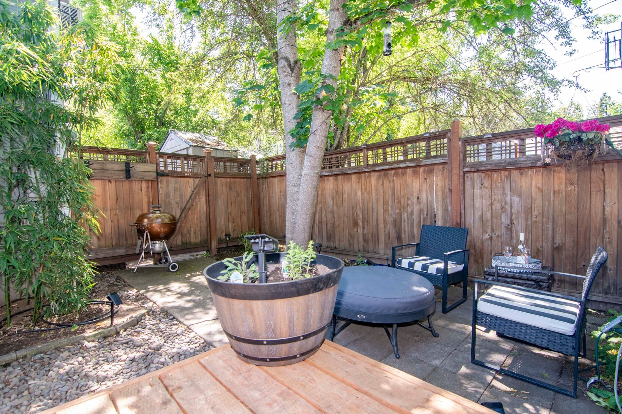 Ashland House: 673 Siskiyou