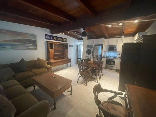 South Lake Tahoe Multiplex: 1037 Echo Road #4