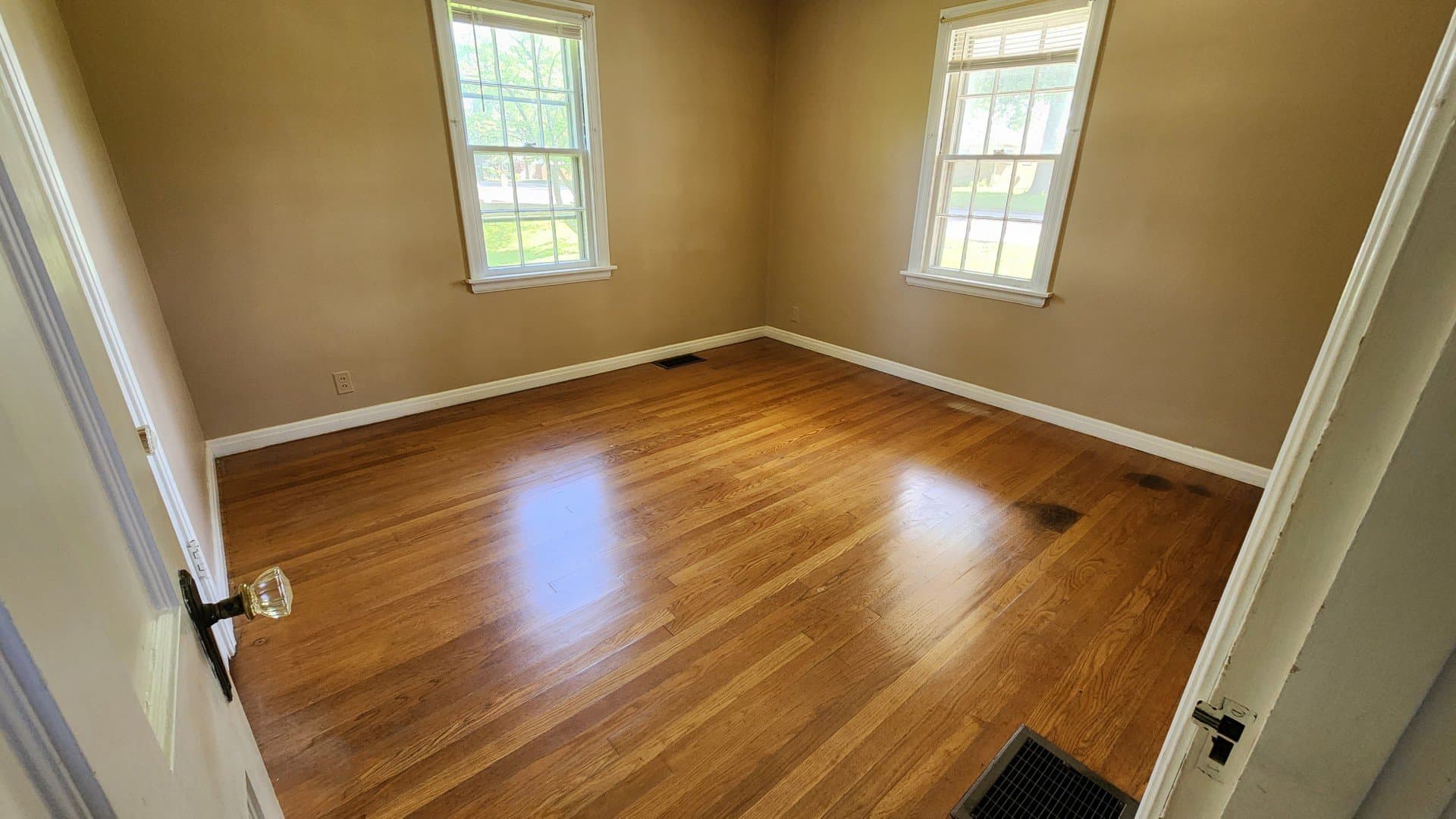 Cincinnati House: 7771 Cheviot Ave