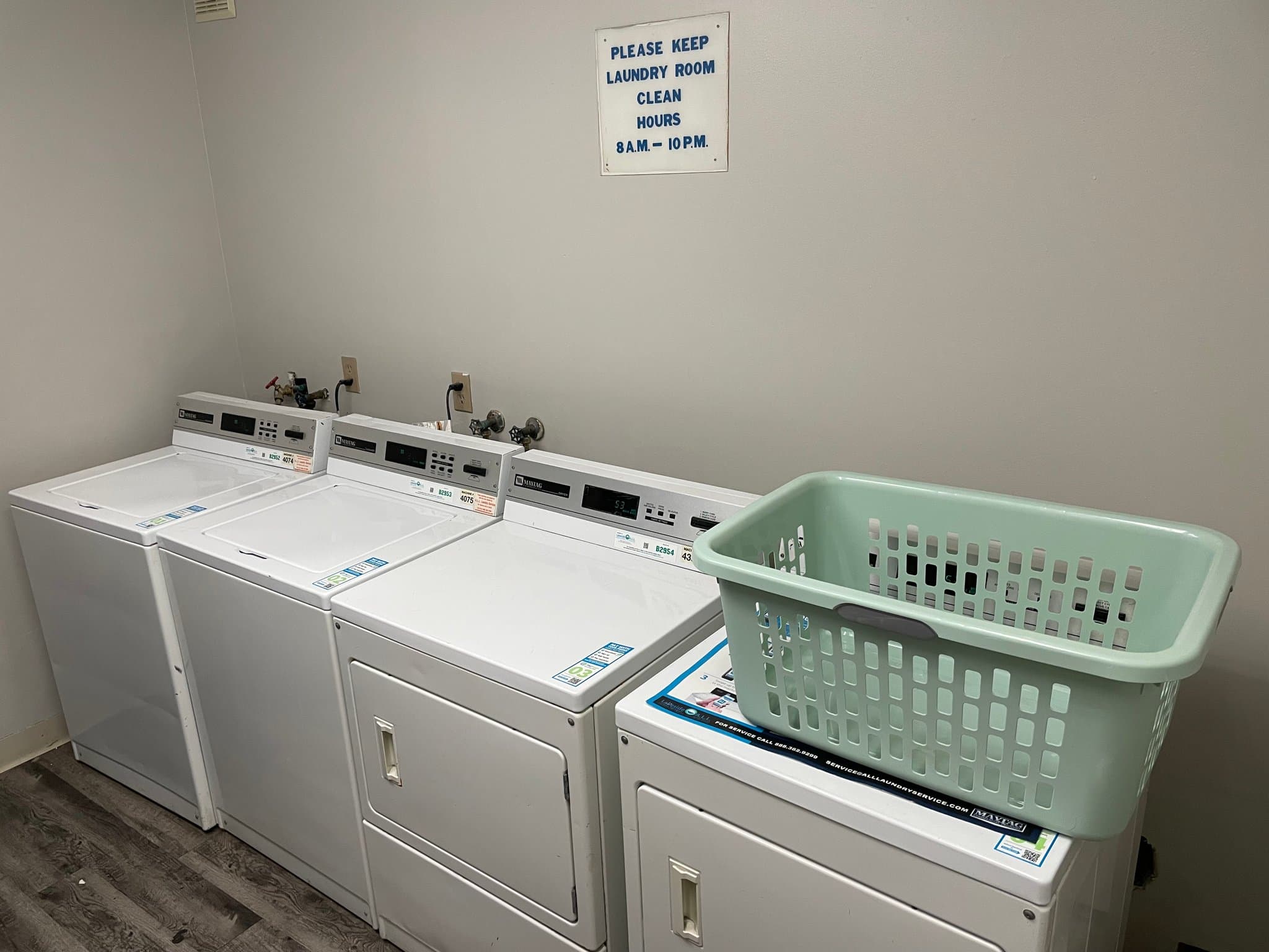 North Canton Apartment: 4600 Applegrove NW North Canton OH 44720