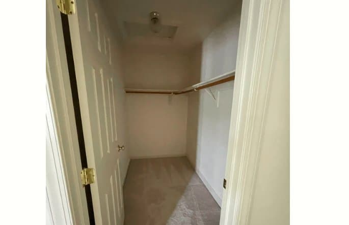 Alexandria Single Room: 6506 Osprey Point Ln