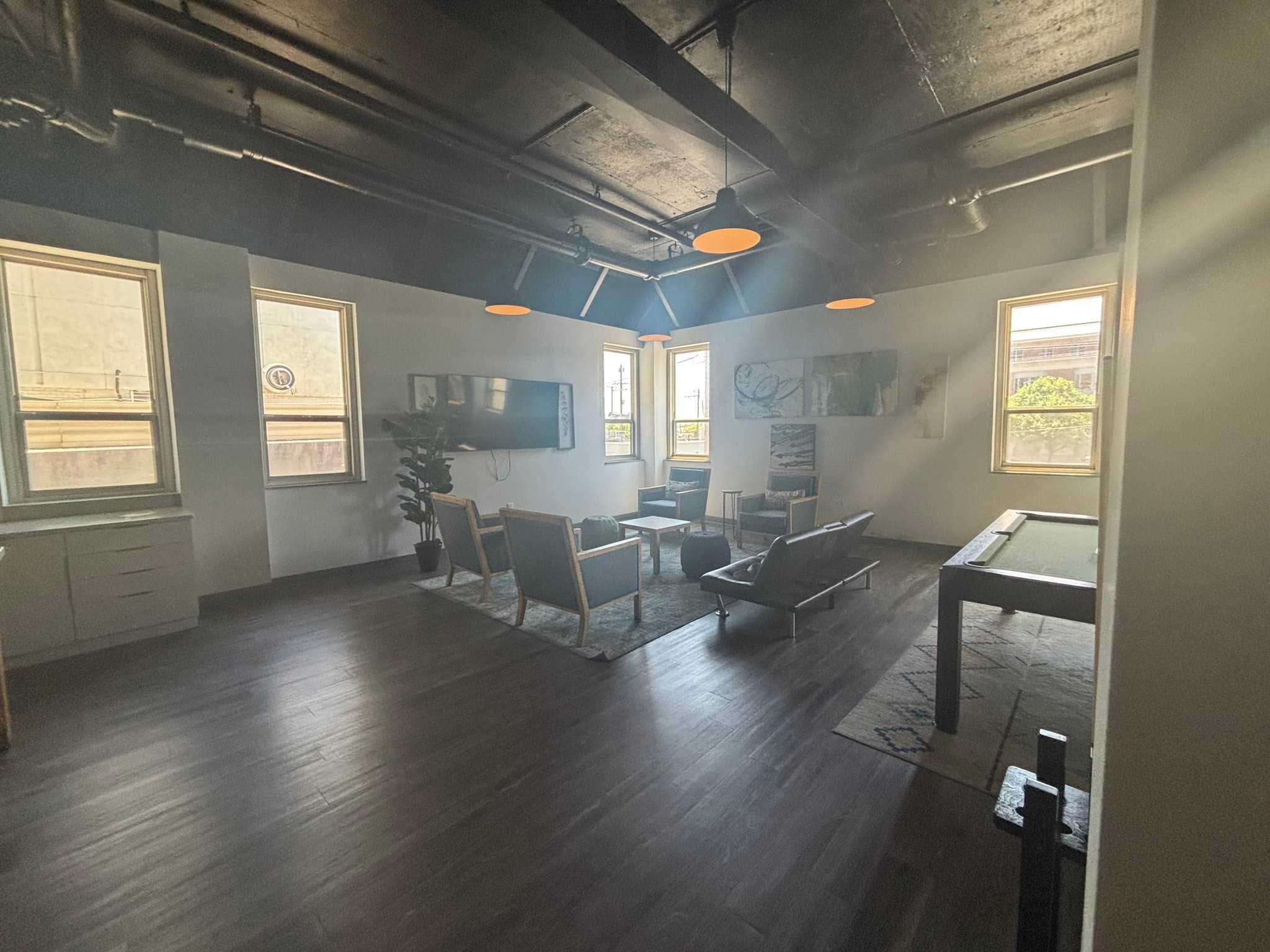 Richmond Apartment: 311 W Franklin St