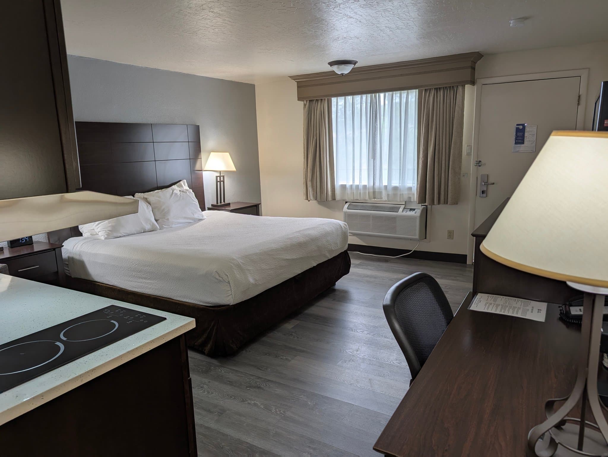 Prescott Apartment: 1317 E Gurley St