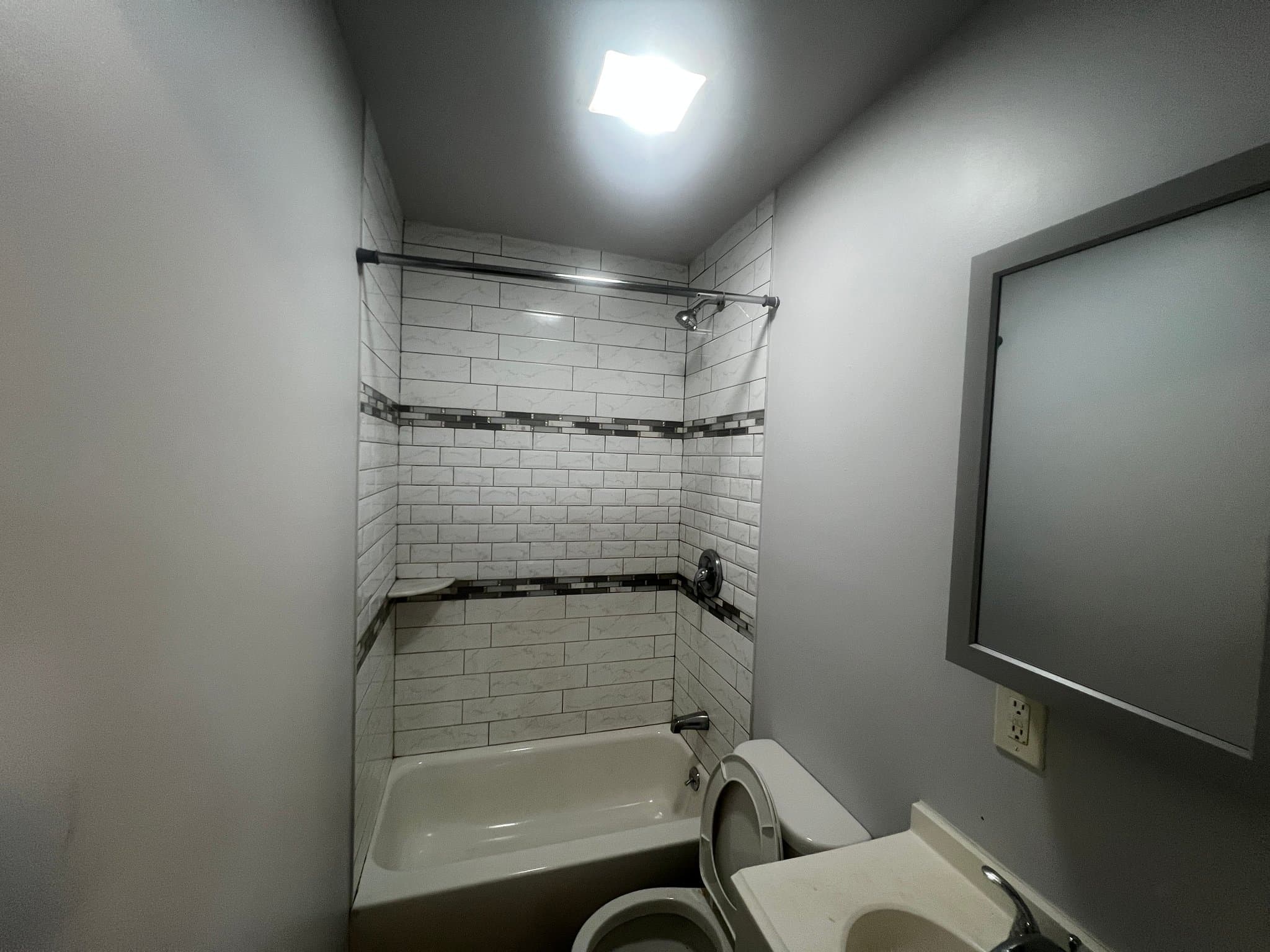 Newark Apartment: 6 Pomona Ave