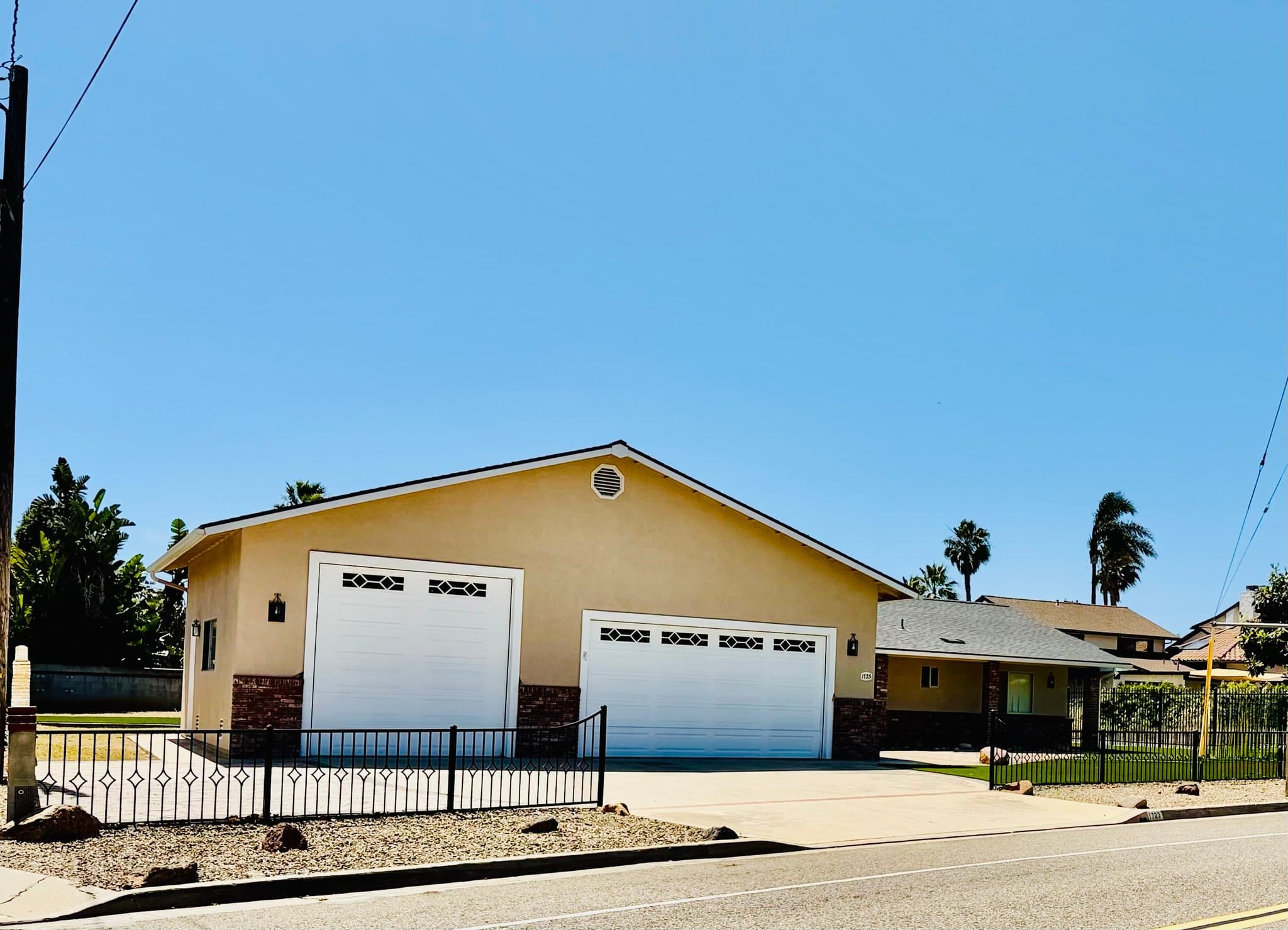 Oceanside House: 1723 Ivy Road
