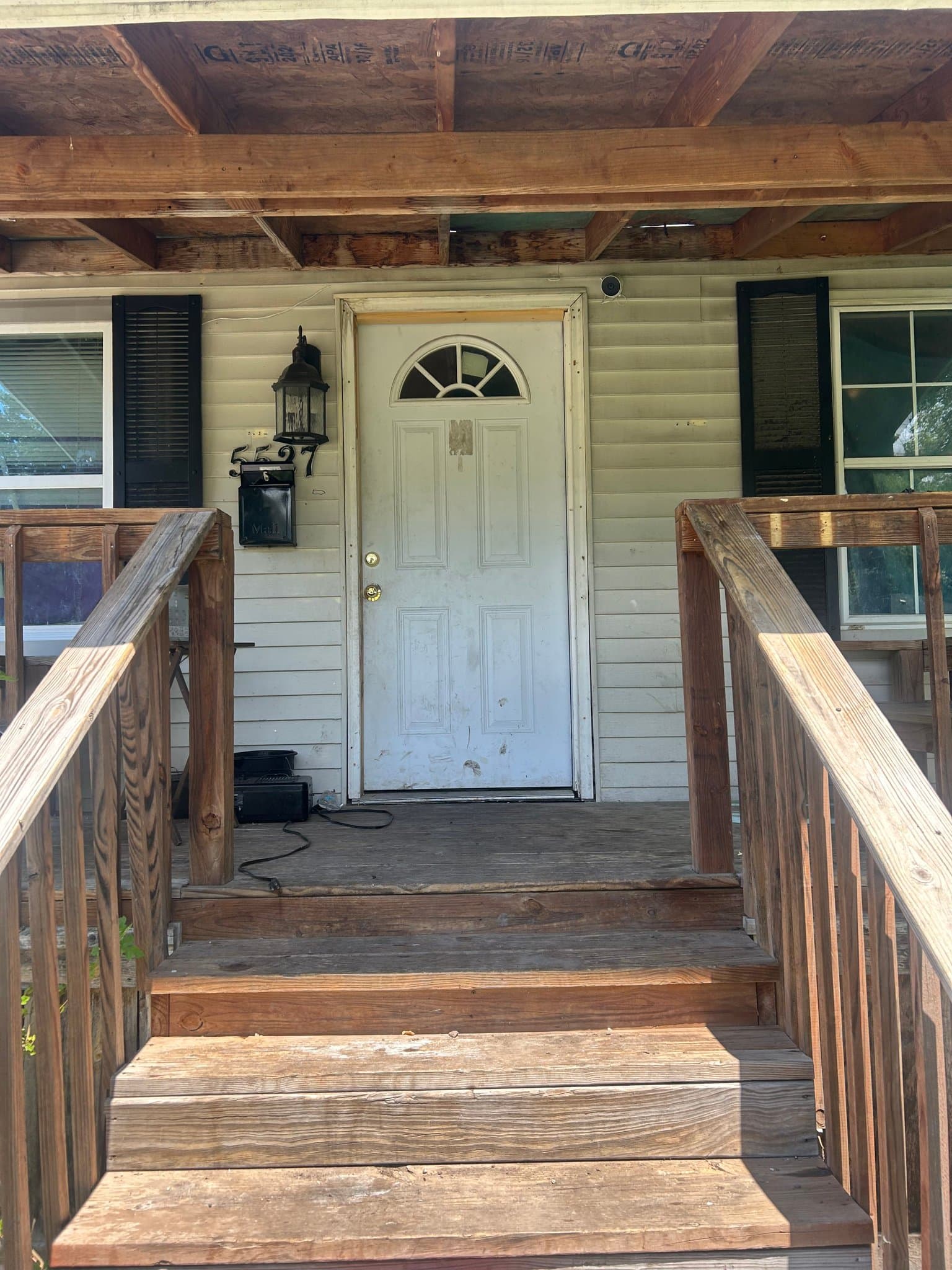 East St. Louis House: 5527 Avon Pl