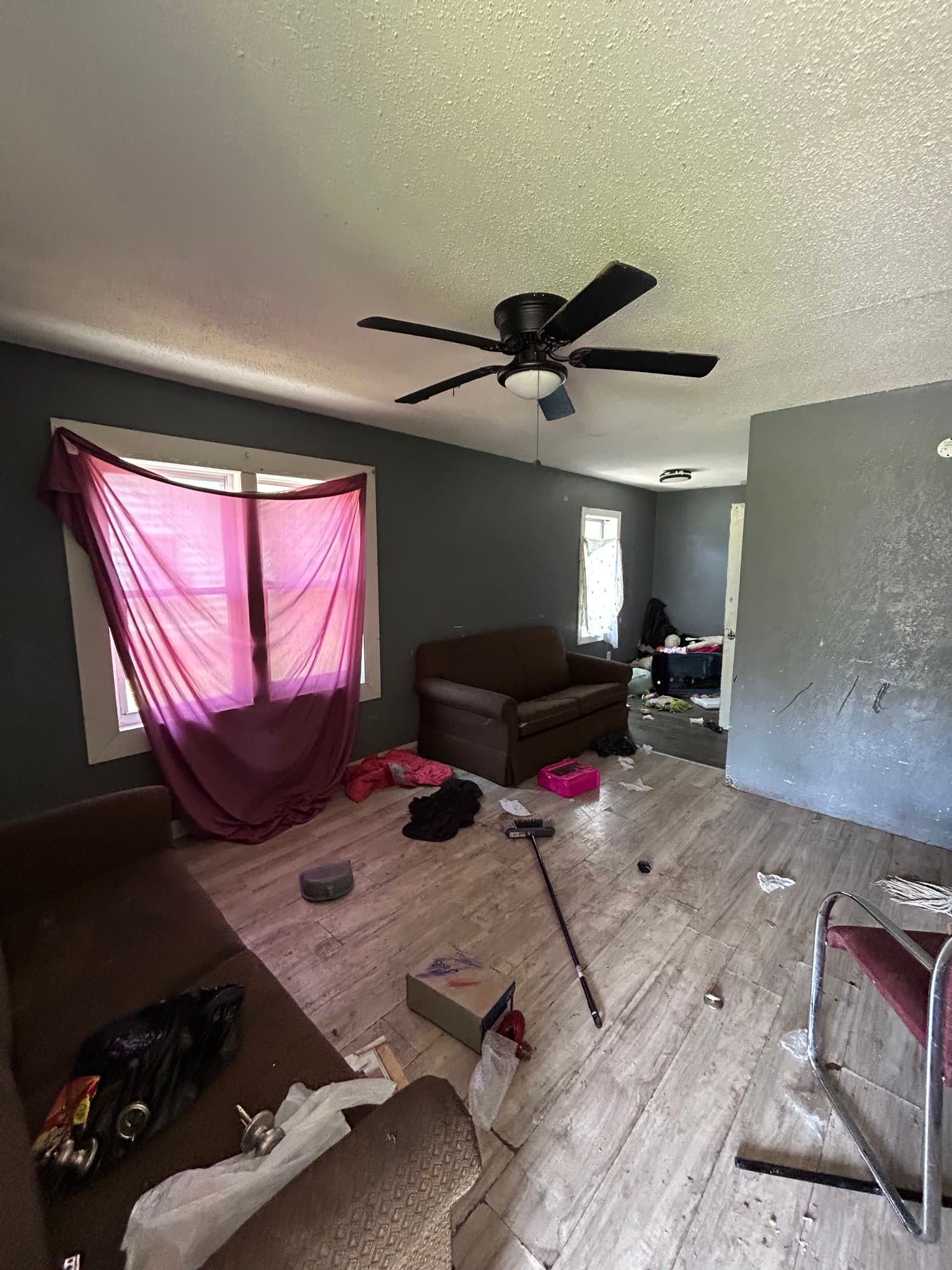 East St. Louis House: 5527 Avon Pl