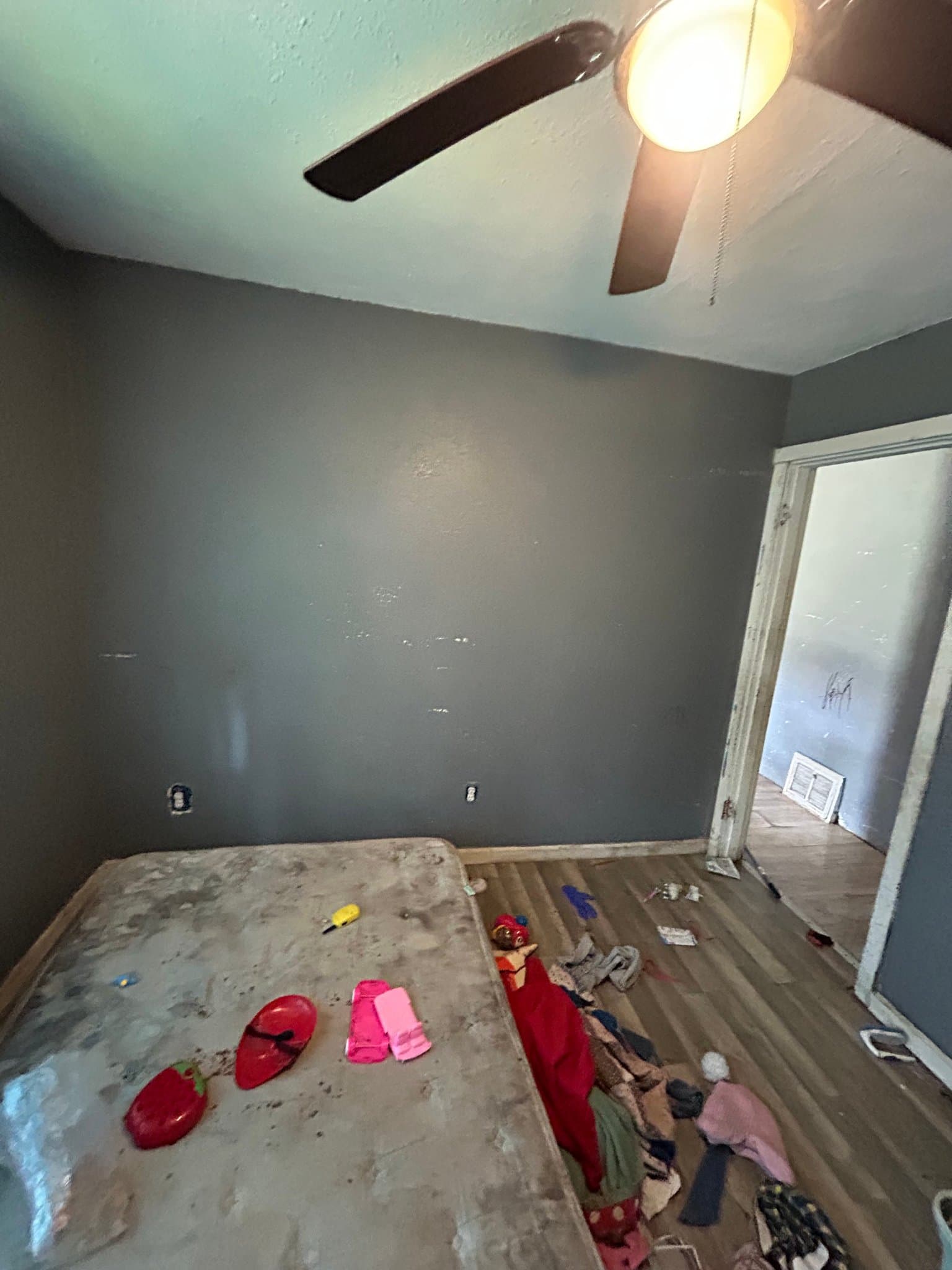 East St. Louis House: 5527 Avon Pl