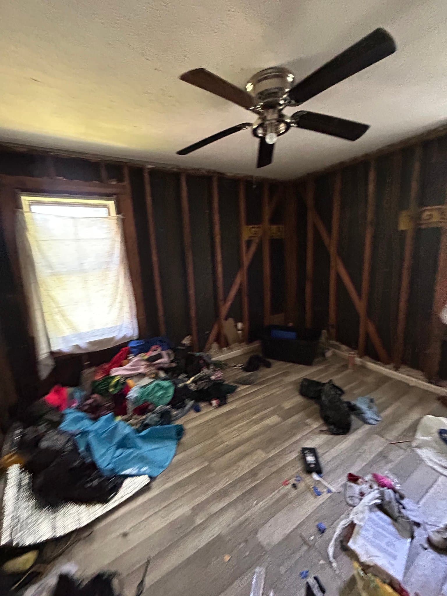 East St. Louis House: 5527 Avon Pl