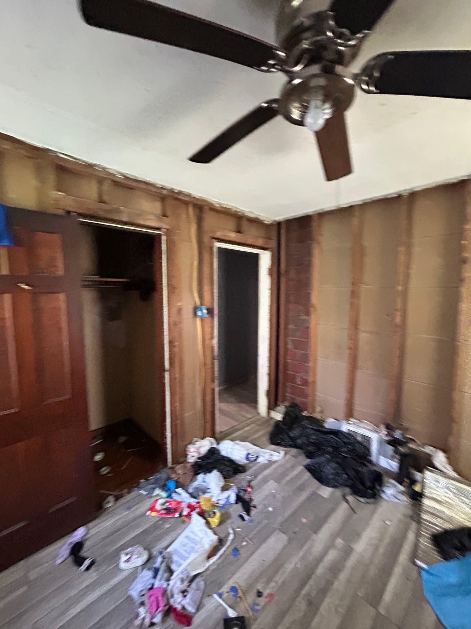 East St. Louis House: 5527 Avon Pl