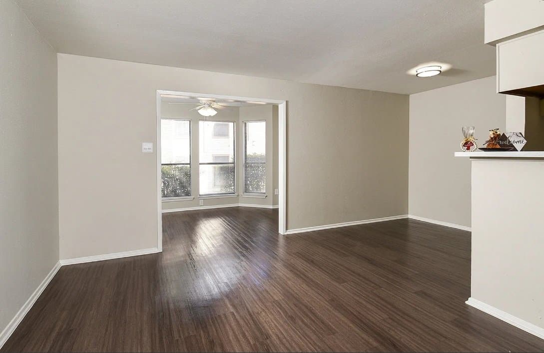 Austin Apartment: 11441 IH-35 N