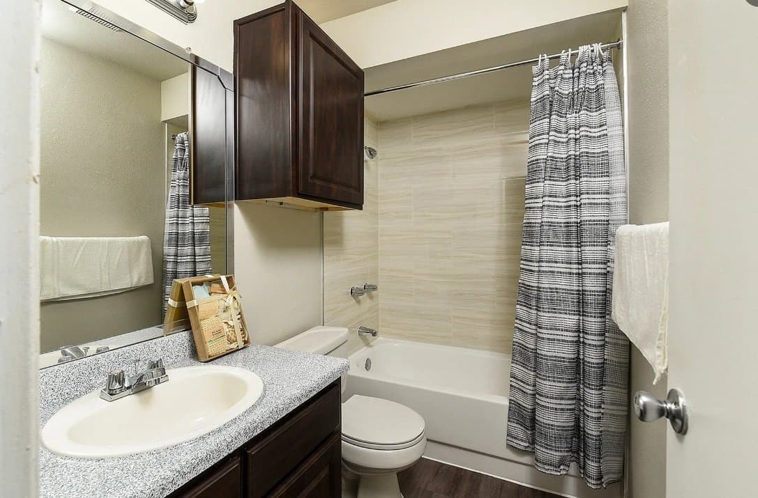 Austin Apartment: 11441 IH-35 N