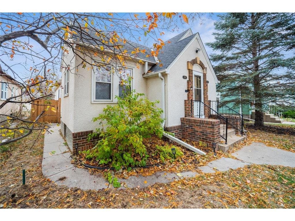 Minneapolis Multiplex: 4331 Thomas Ave N