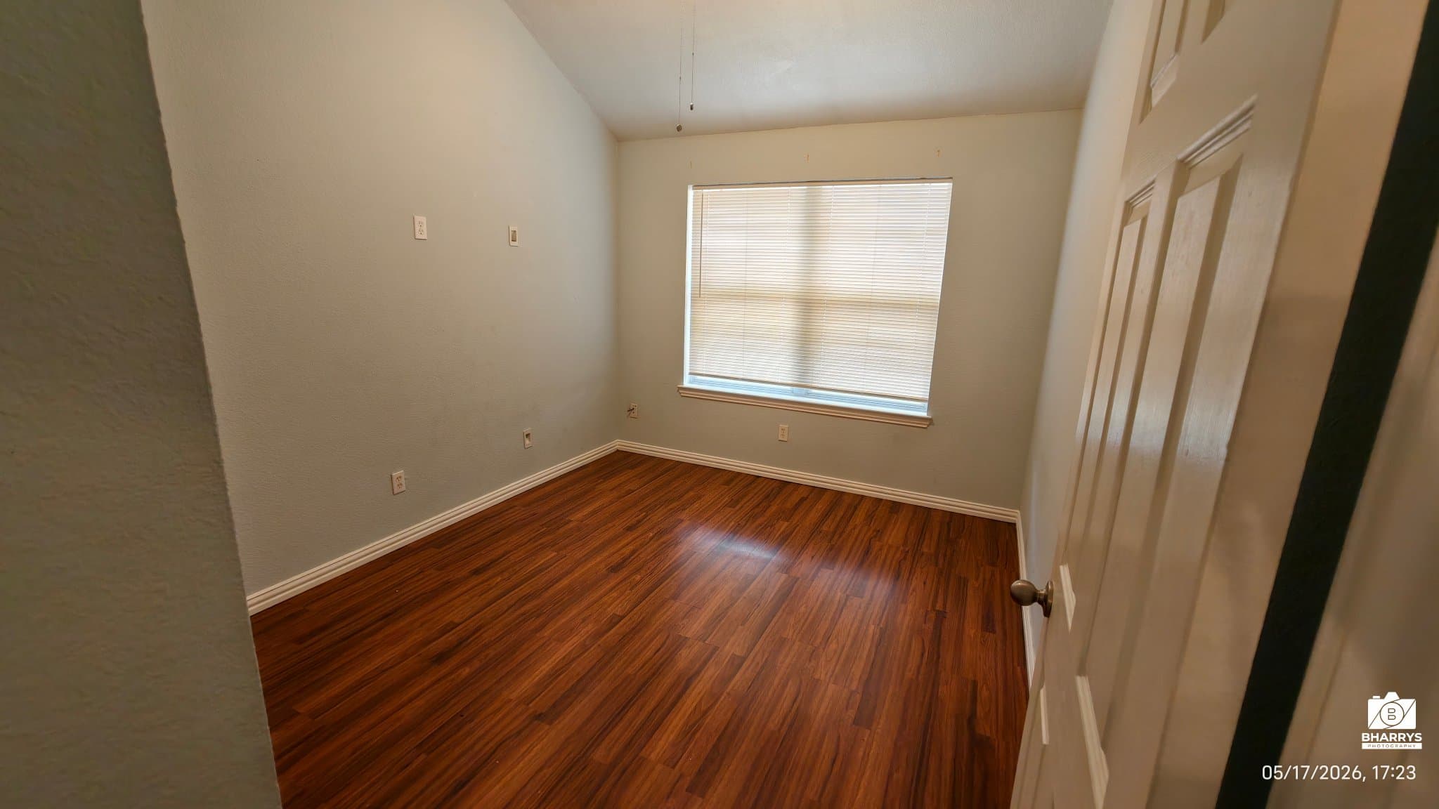 Little Elm House: 304 Hummingbird Dr