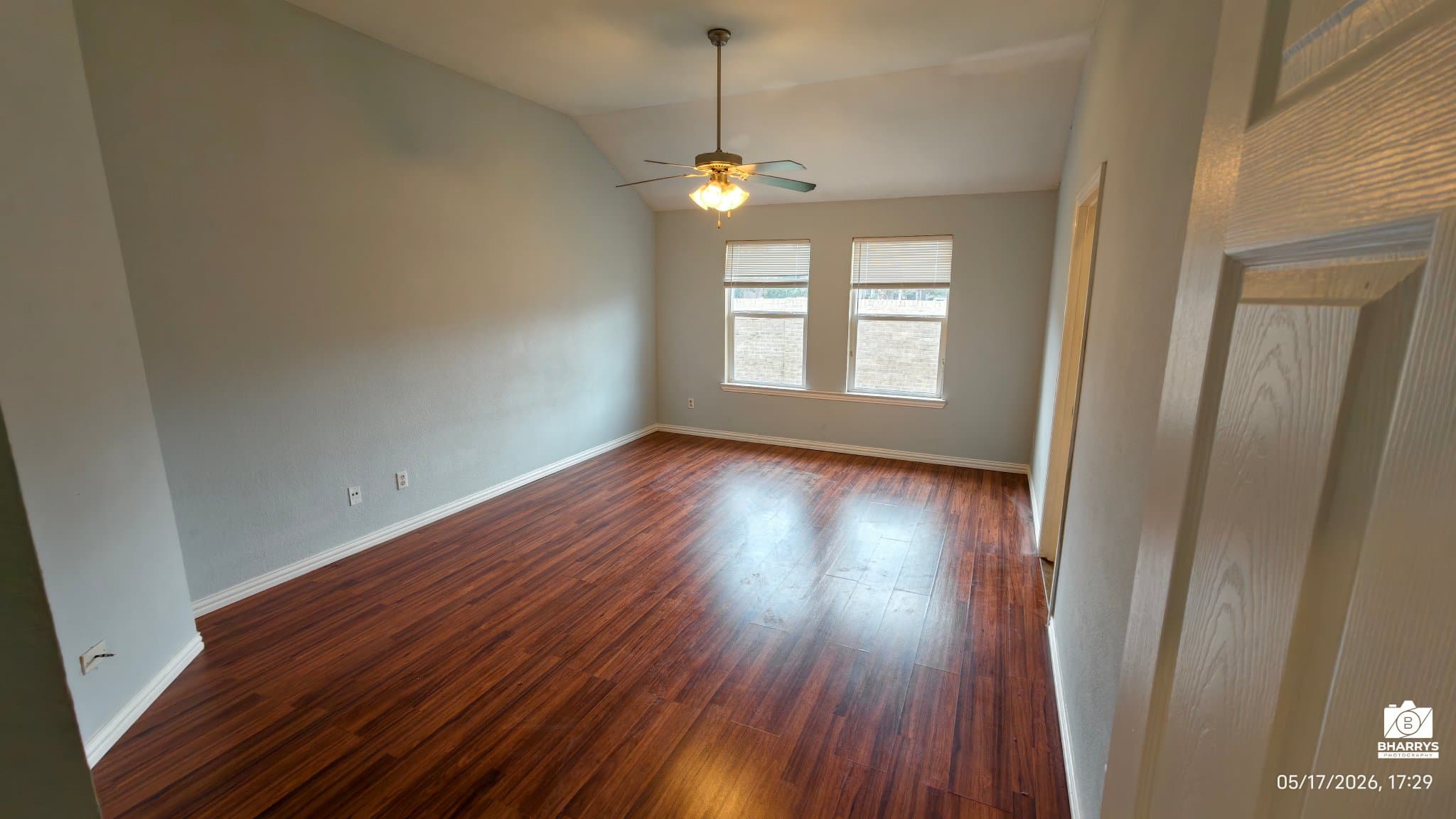 Little Elm House: 304 Hummingbird Dr