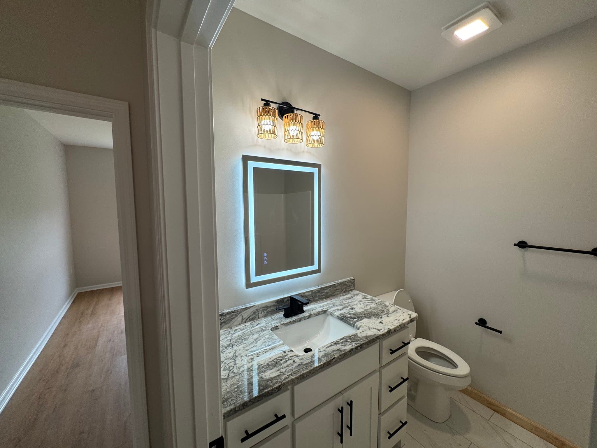 Austin House: 503 Madeleine Cir