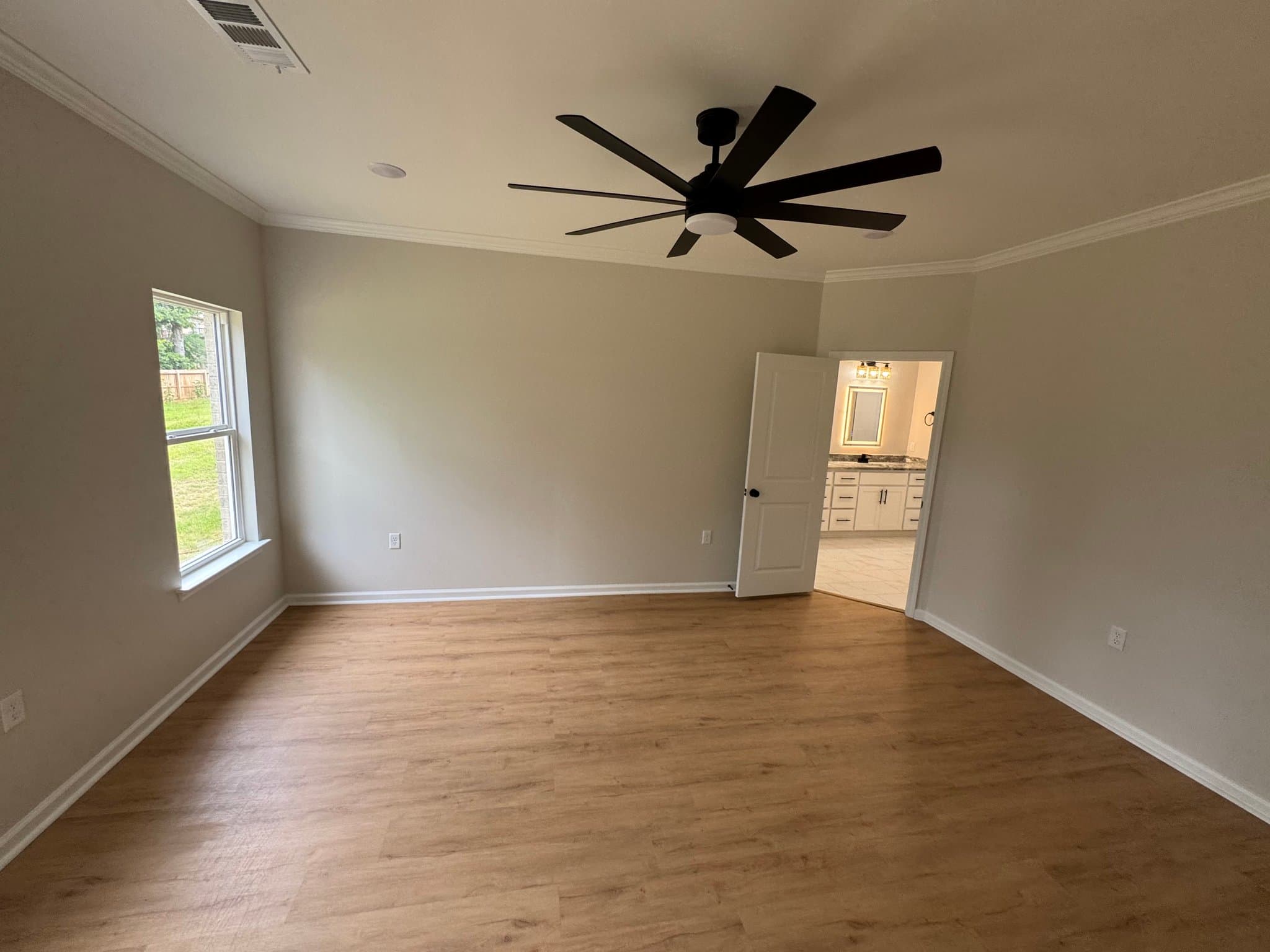 Austin House: 503 Madeleine Cir