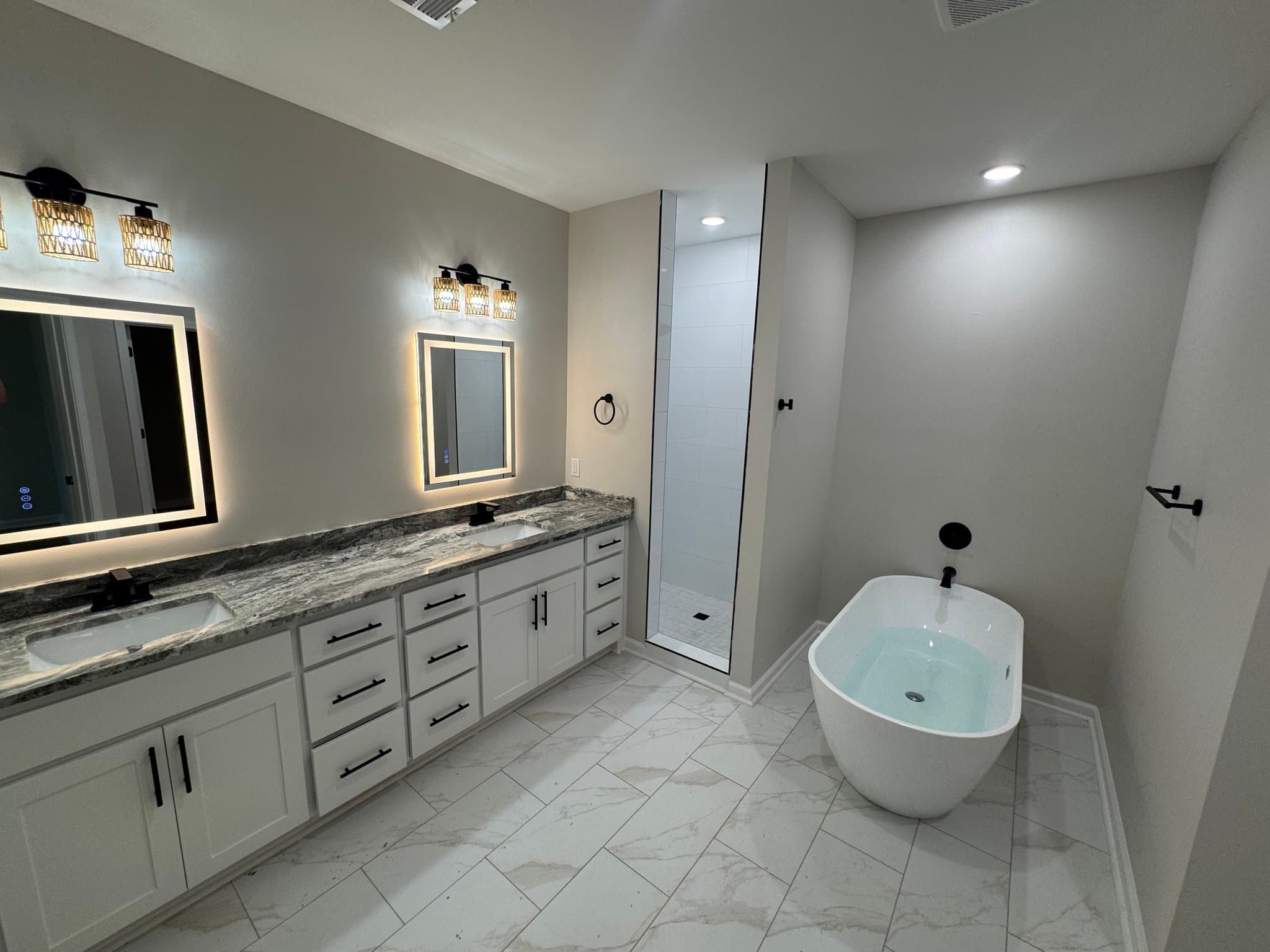 Austin House: 503 Madeleine Cir