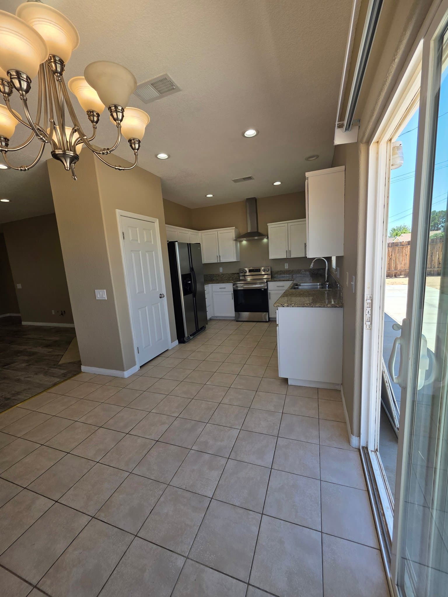 California City House: 8173 Viburnum Ave