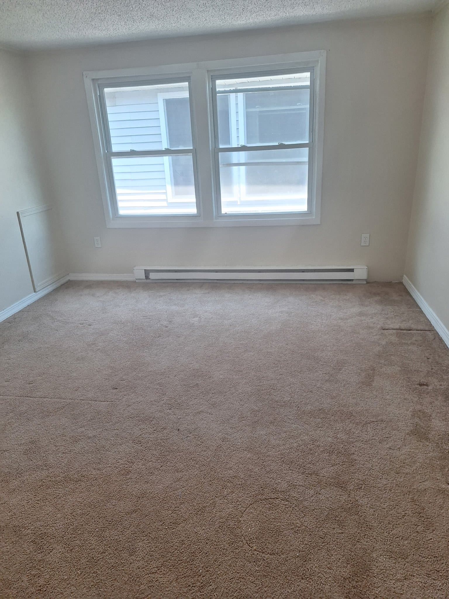 New Bedford Townhome: 101 Cleveland St.