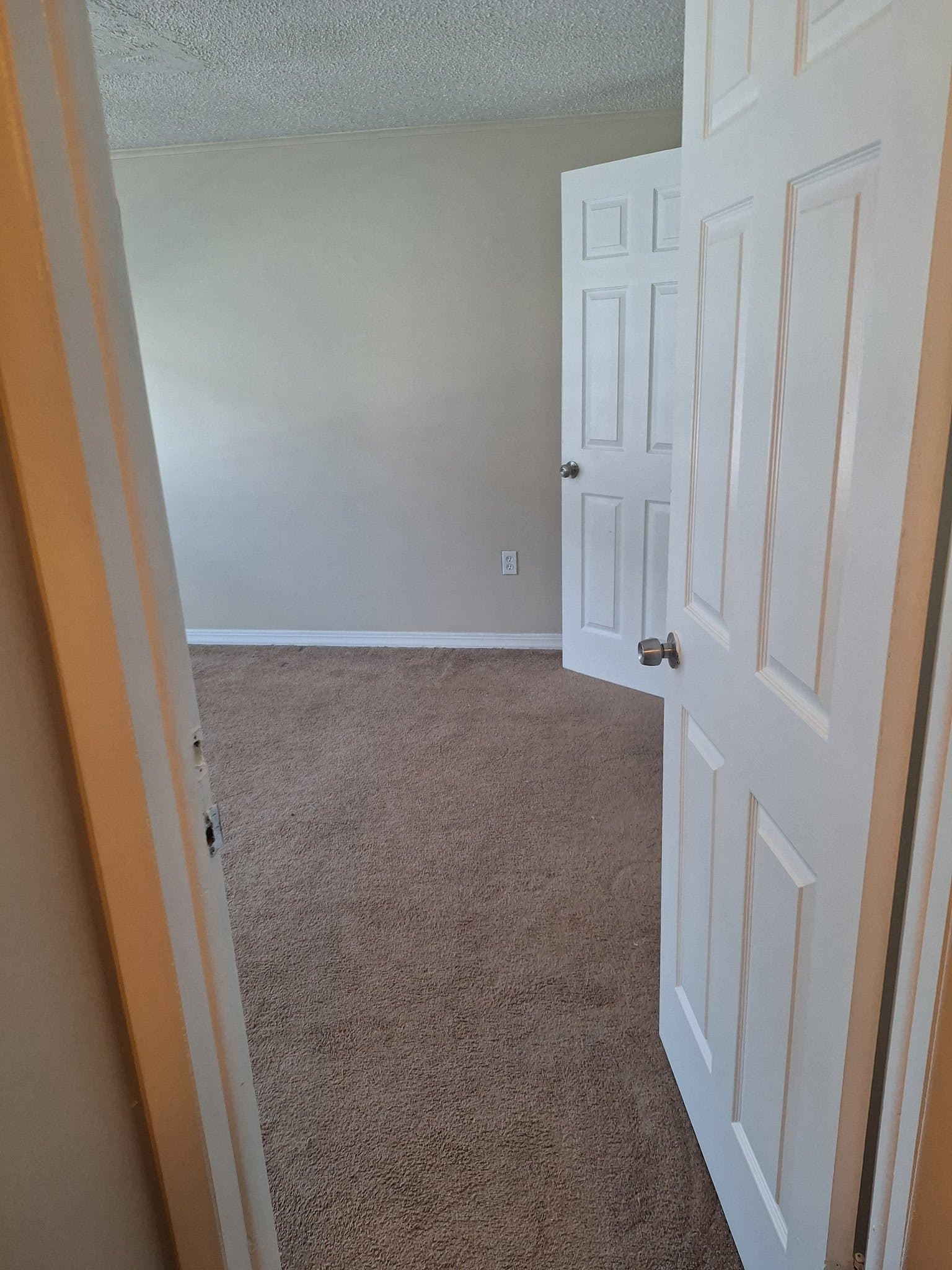 New Bedford Townhome: 101 Cleveland St.