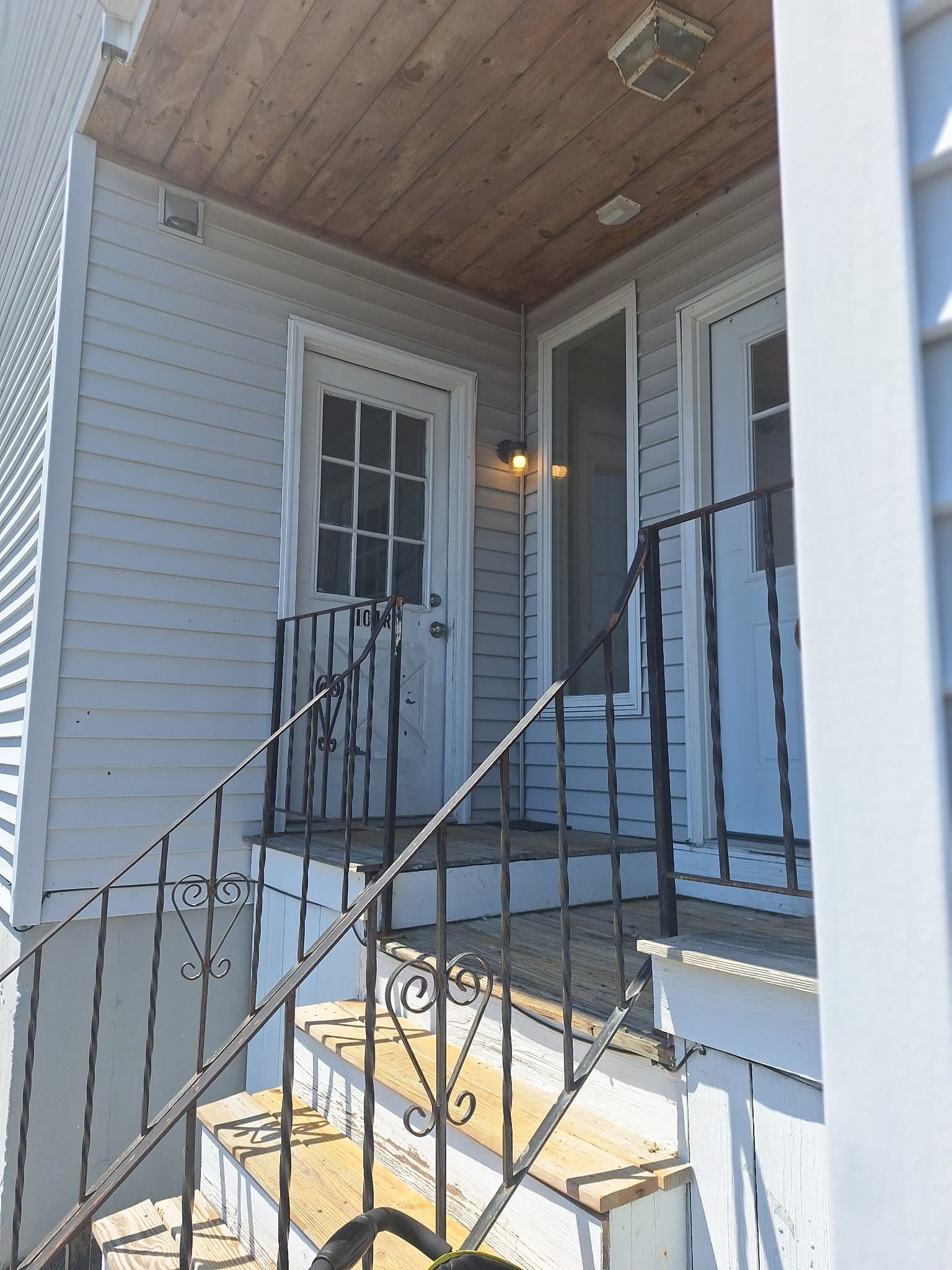 New Bedford Townhome: 101 Cleveland St.