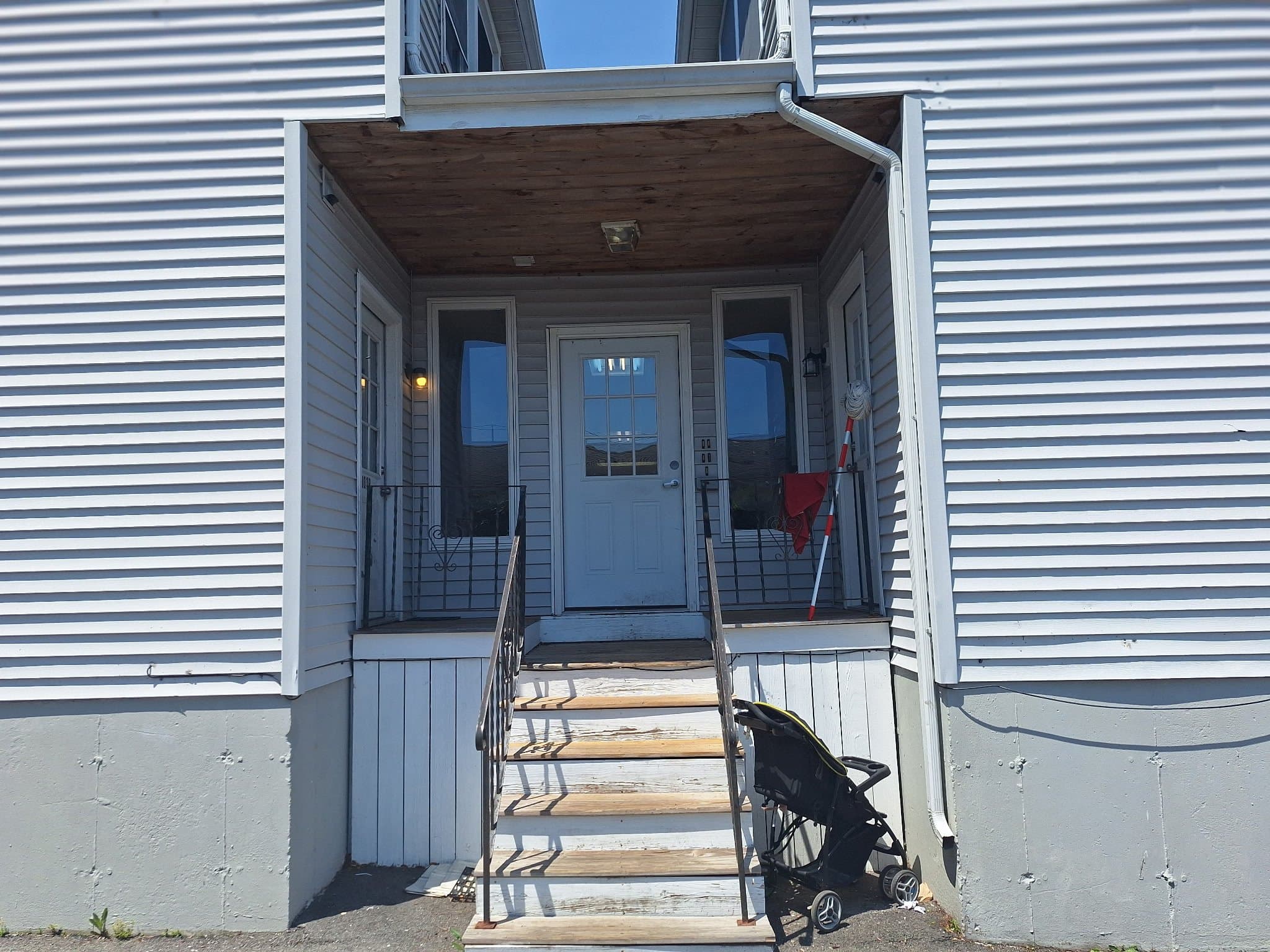 New Bedford Townhome: 101 Cleveland St.