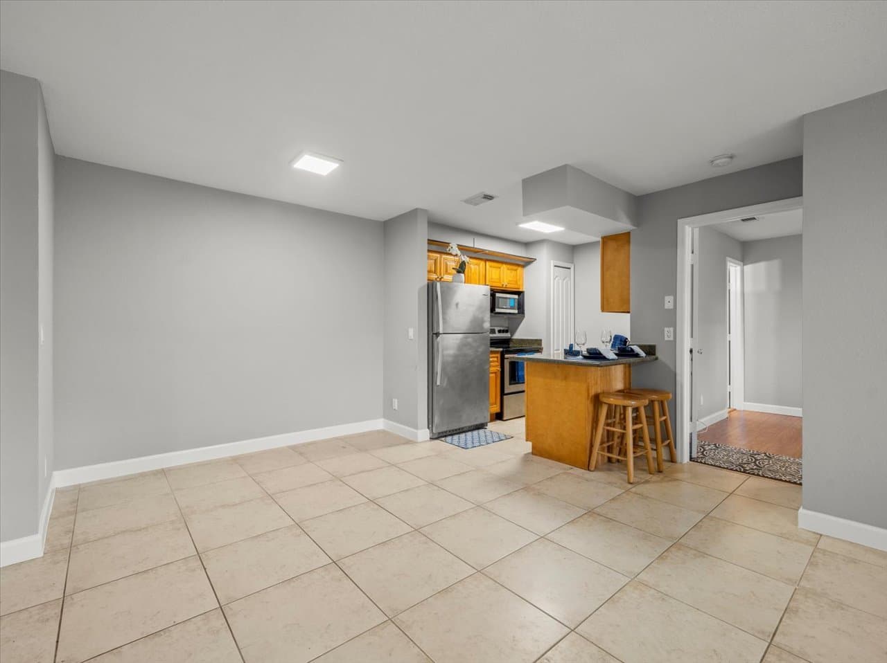 Brandon Condo: 230 Thorntree Place