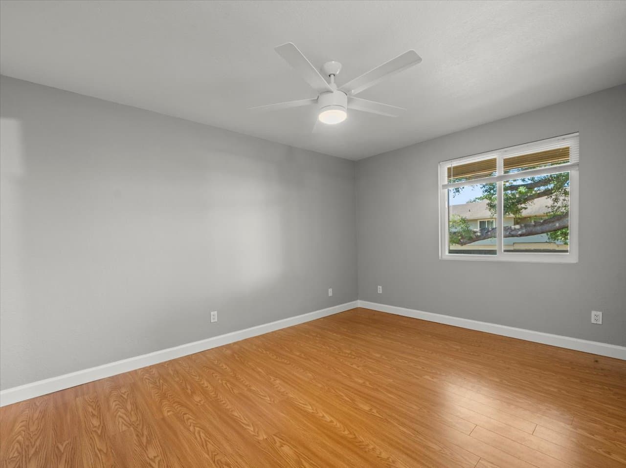 Brandon Condo: 230 Thorntree Place