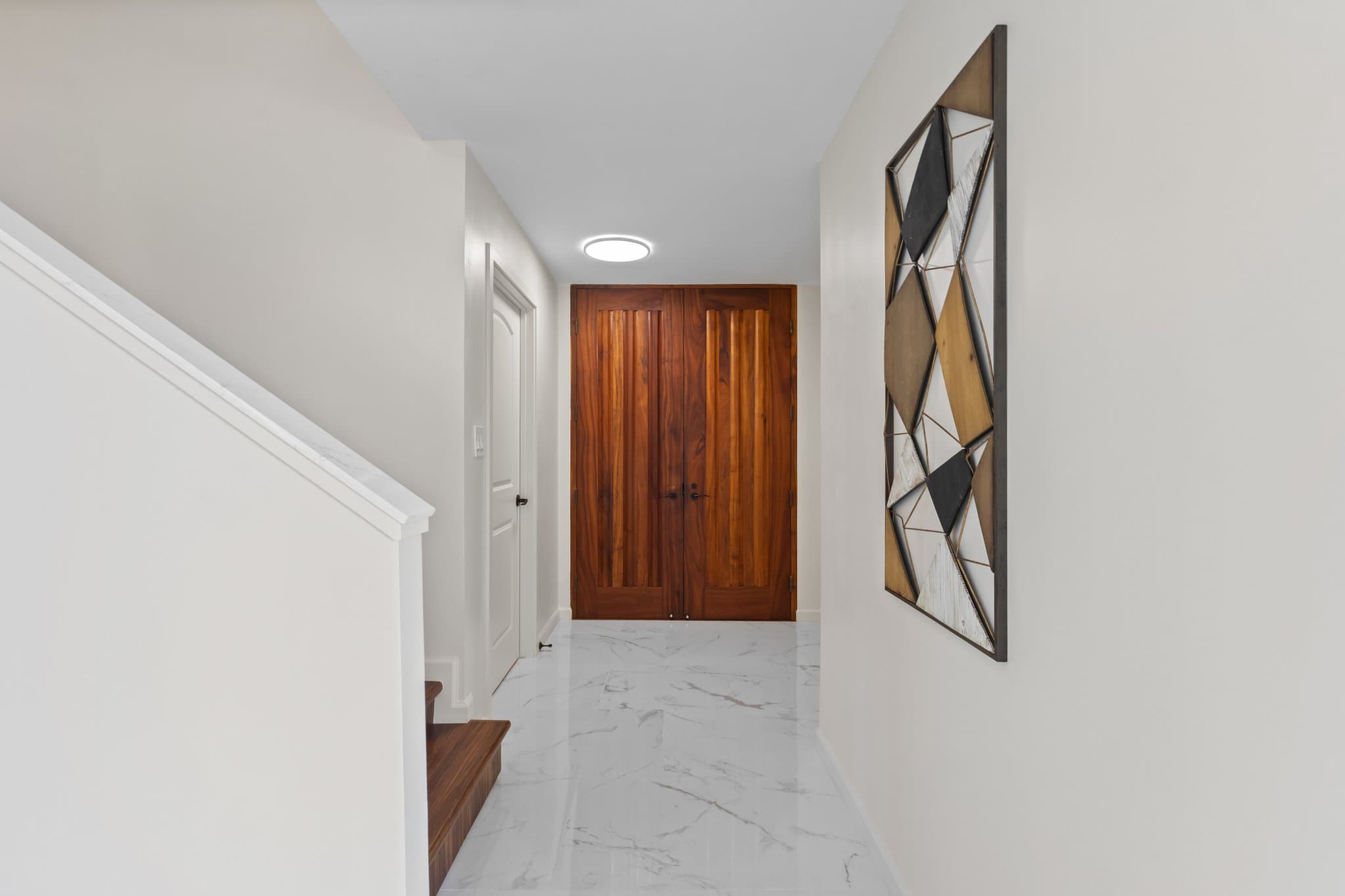 Honolulu Condo: 555 University Ave PH1